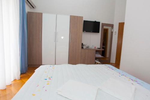 Double Room with Sea View photo 2