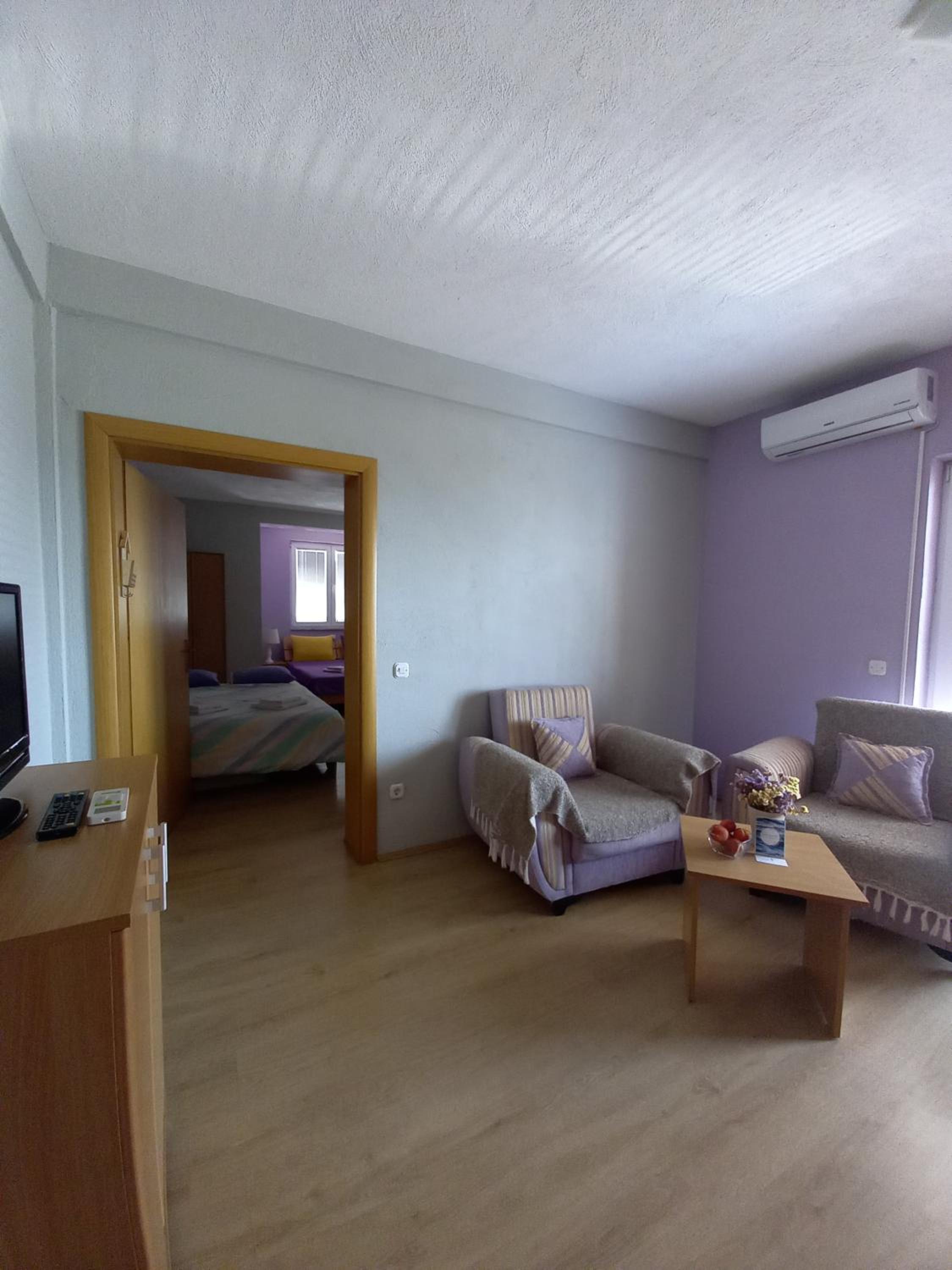 Apartment with Lake View photo 3