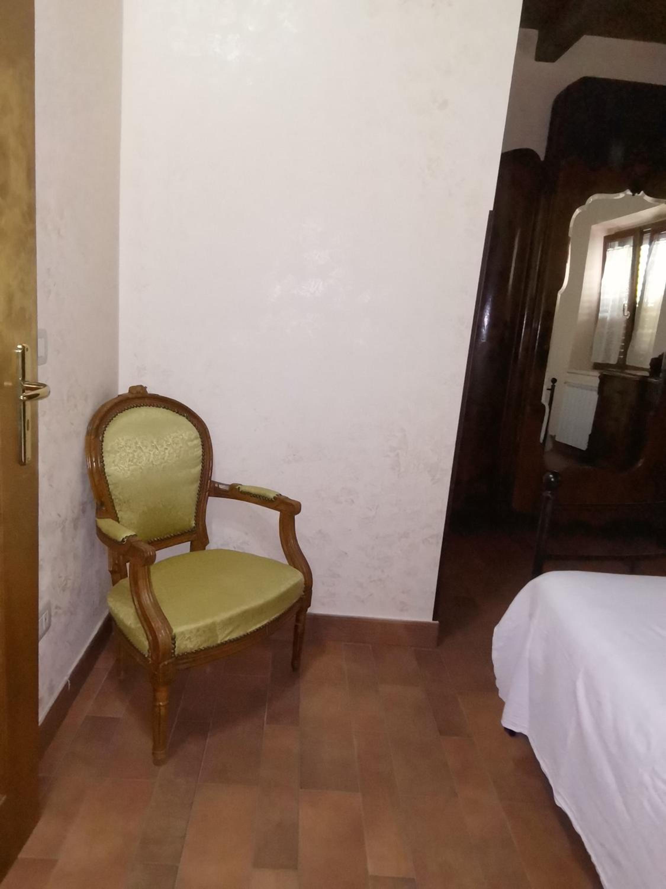 Double Room with Private External Bathroom photo 3