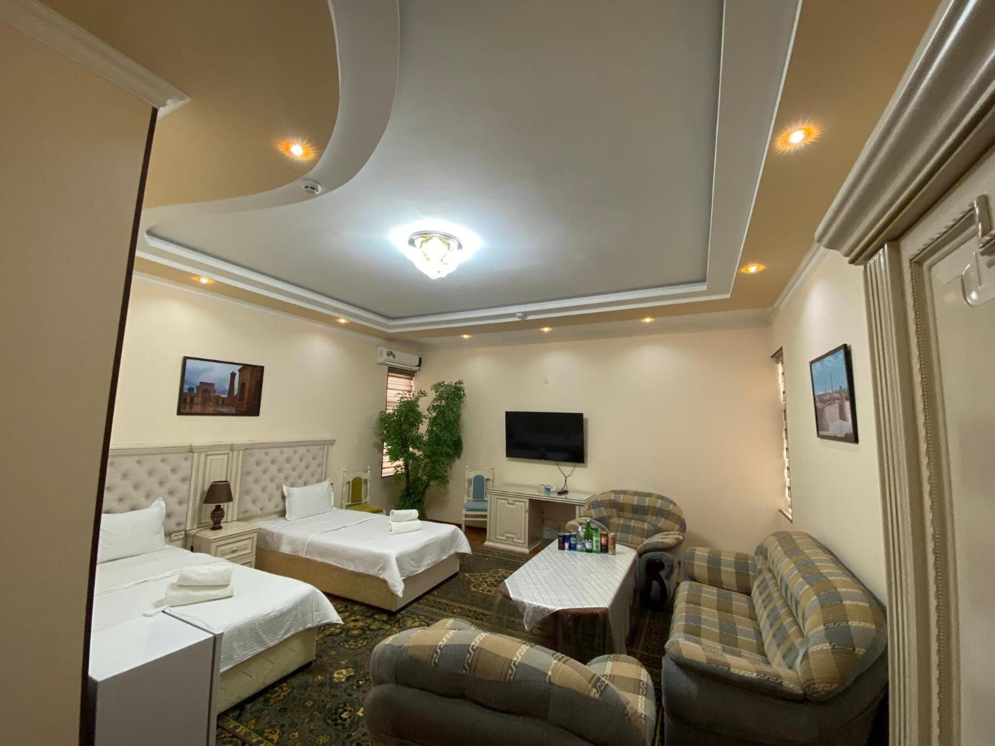 Deluxe Family Room