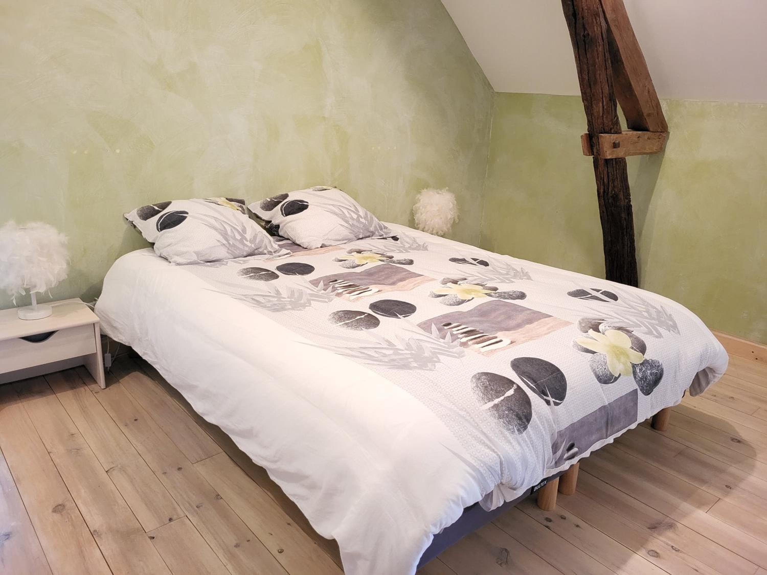 Queen Room