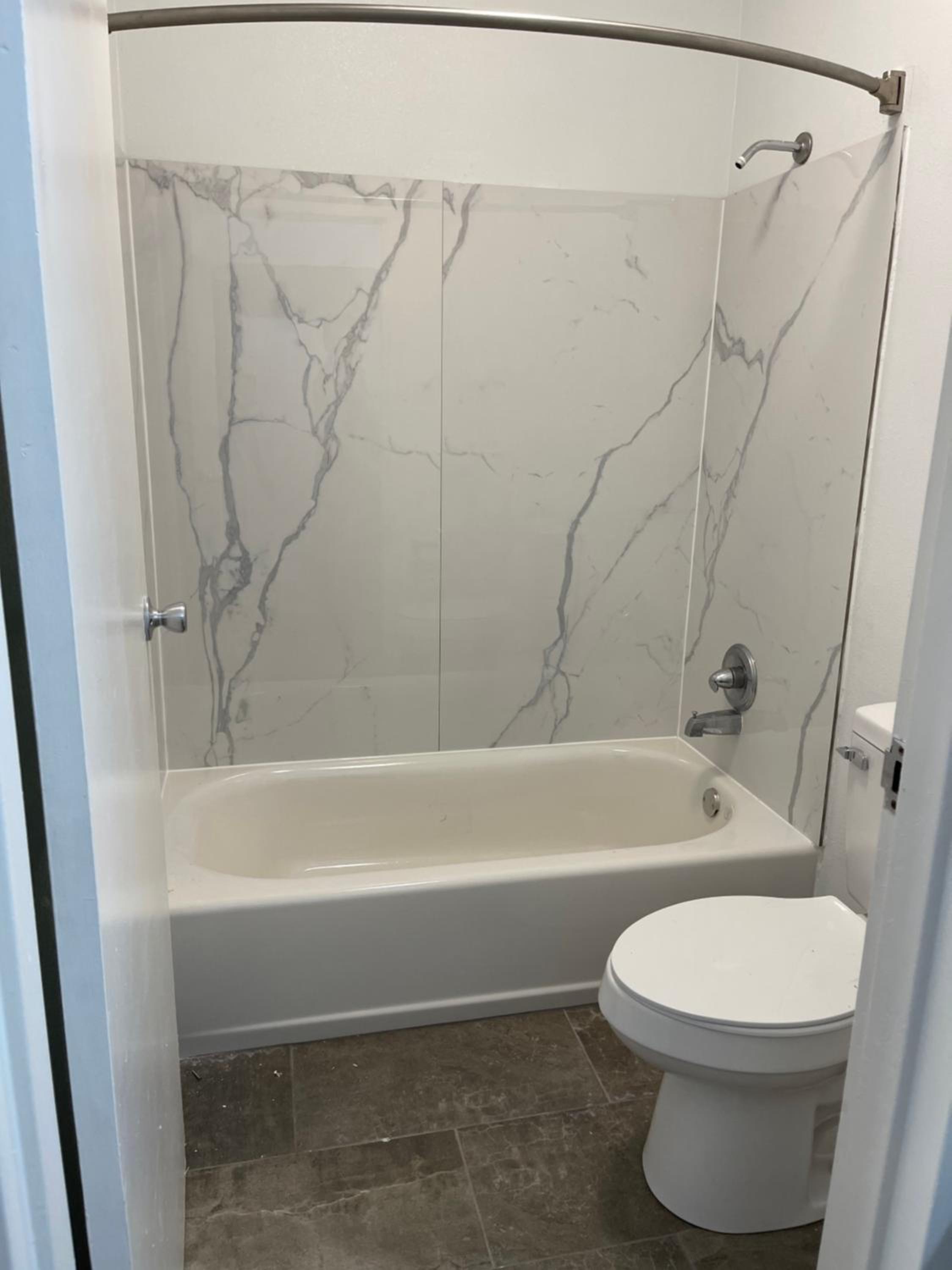 Deluxe Double Room (2 Adults + 1 Child) photo 2