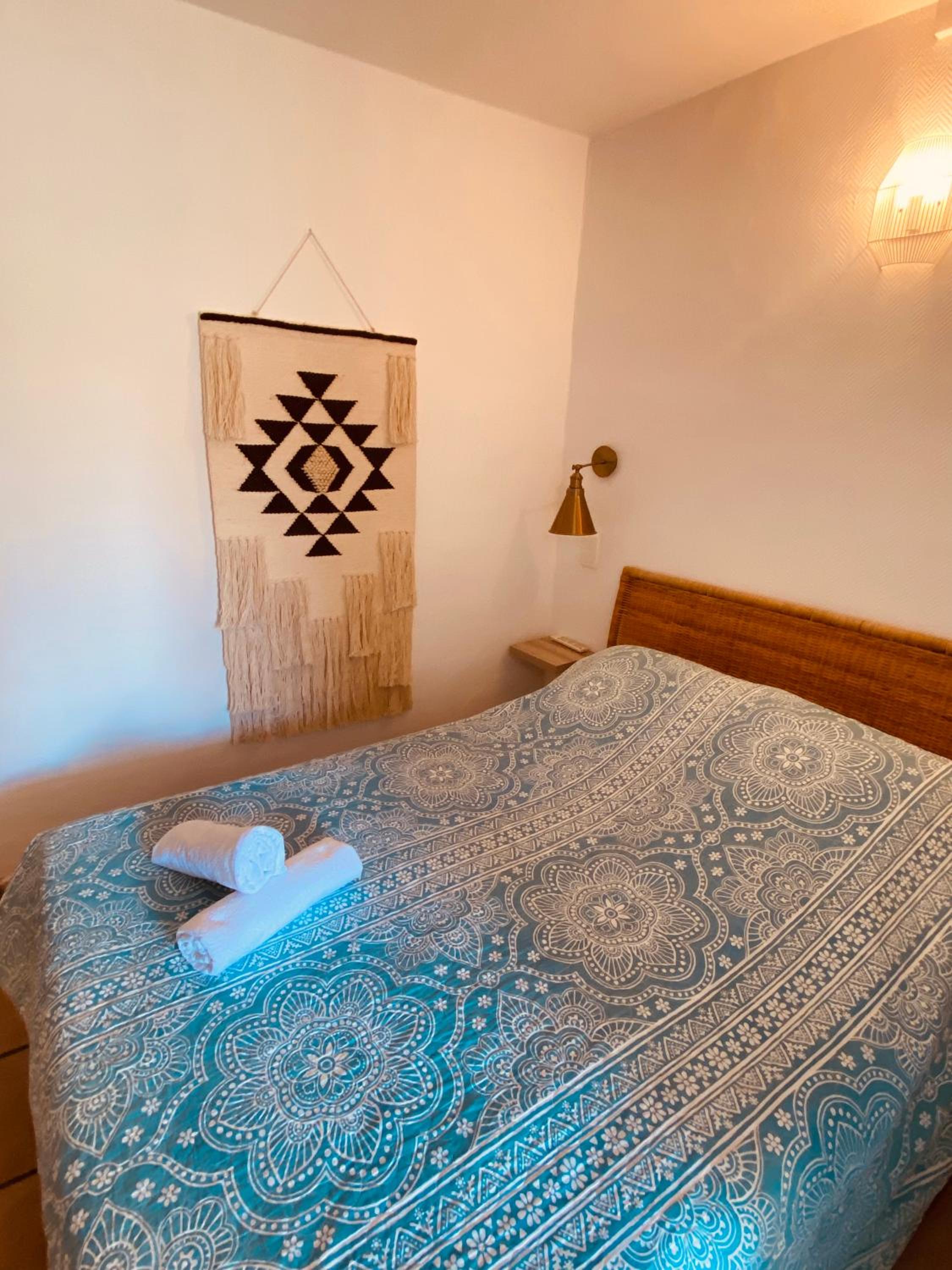 Air-Conditioned Quadruple Room photo 2
