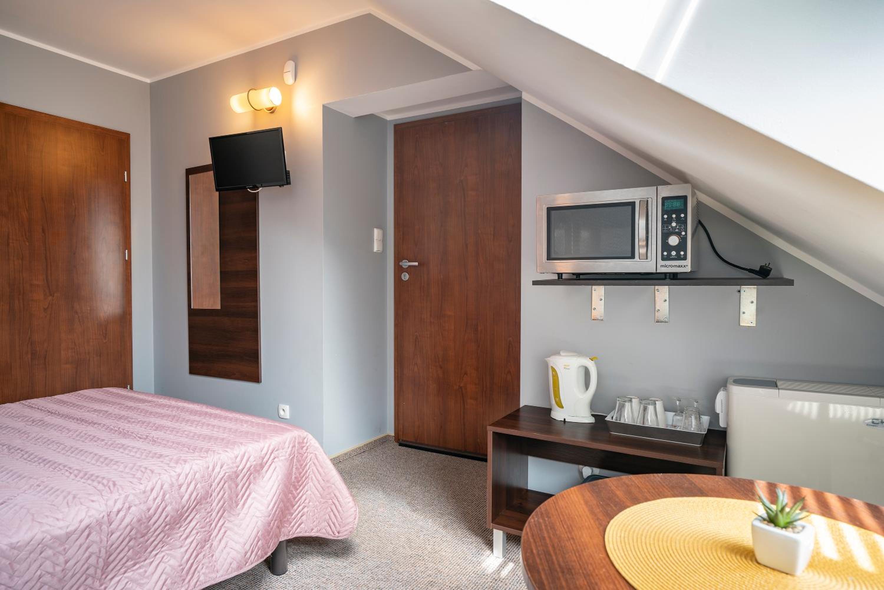 Small Double Room photo 1