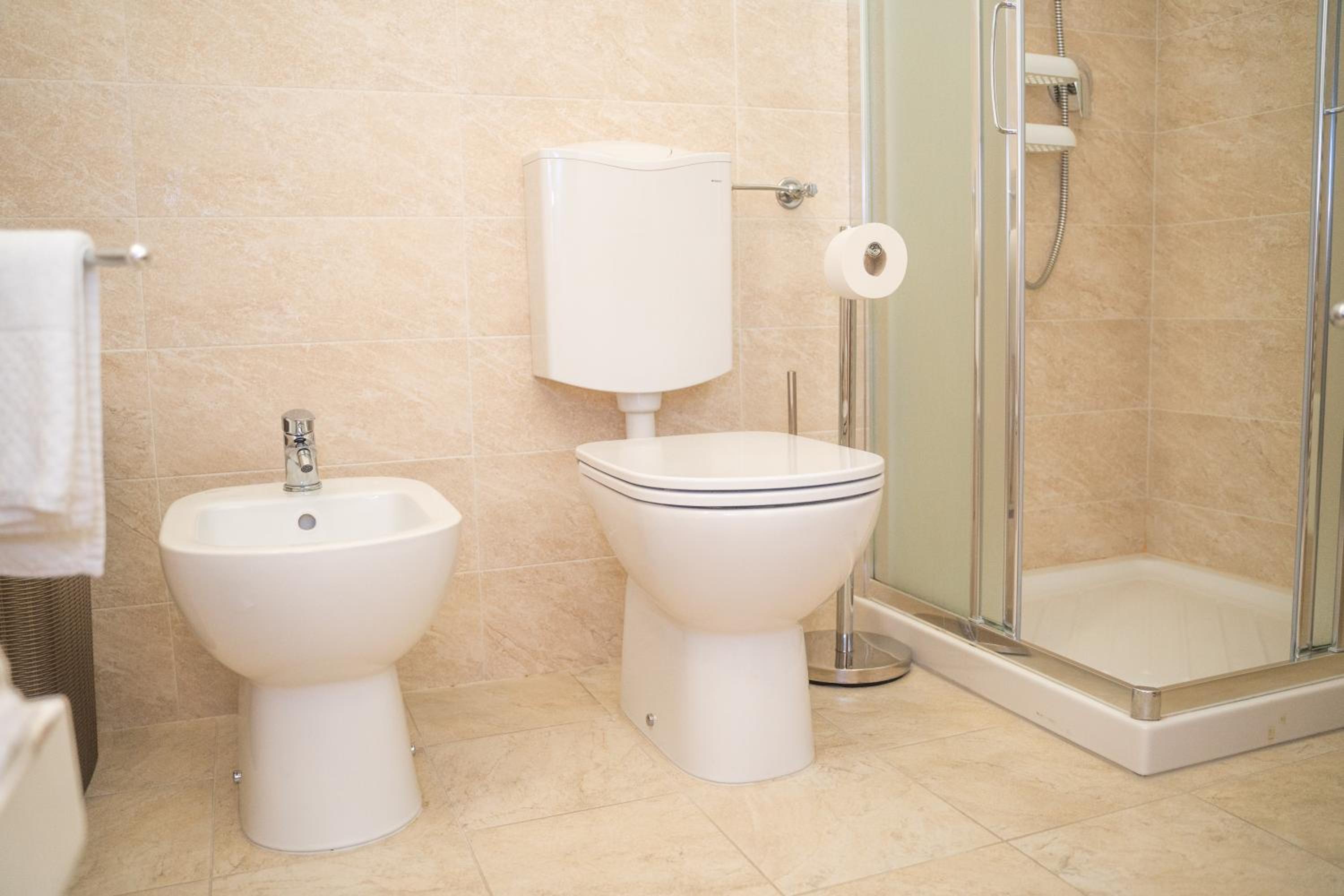 Double Room with Private Bathroom photo 1