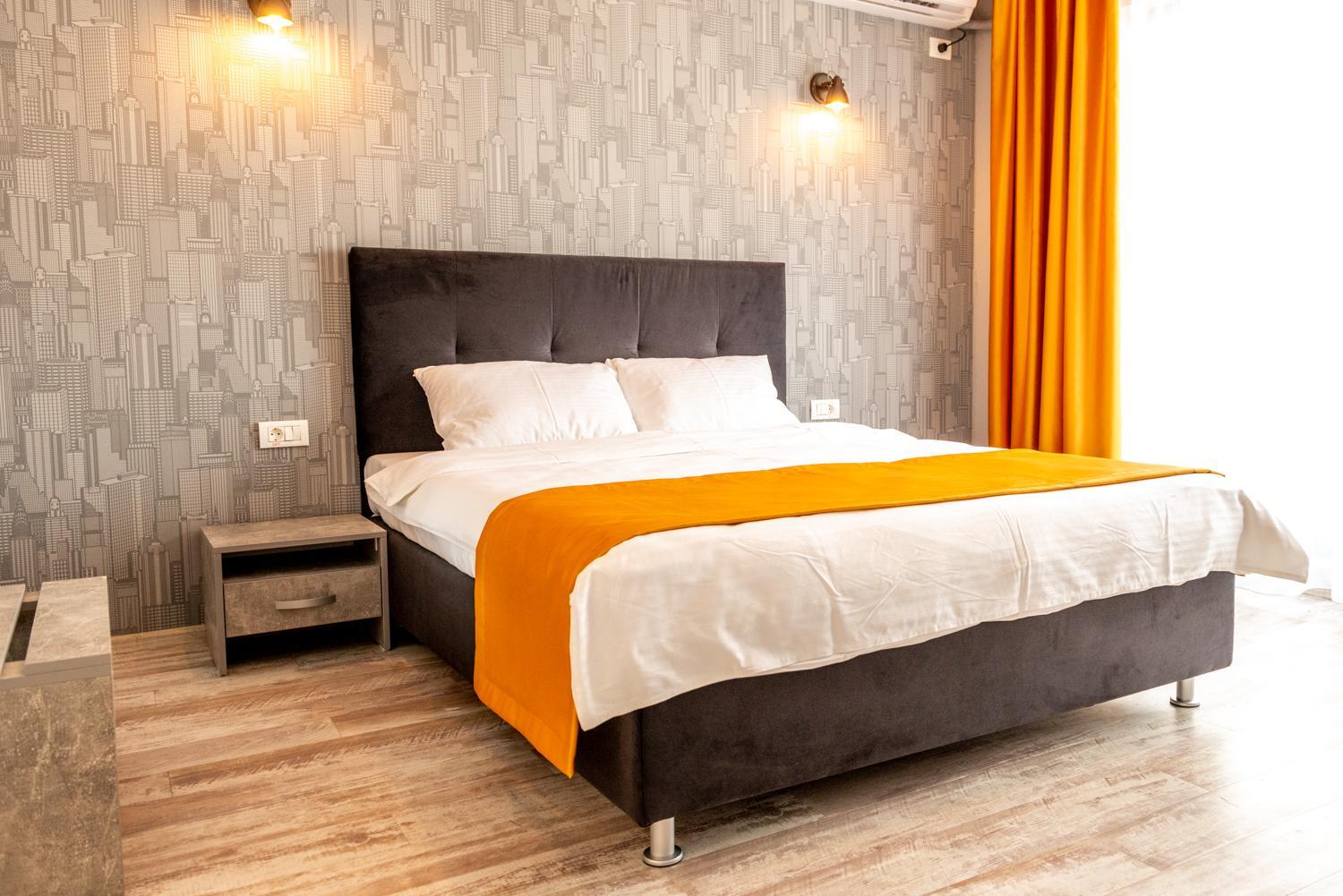 Big City Life - Deluxe Double Room with Balcony  photo 3