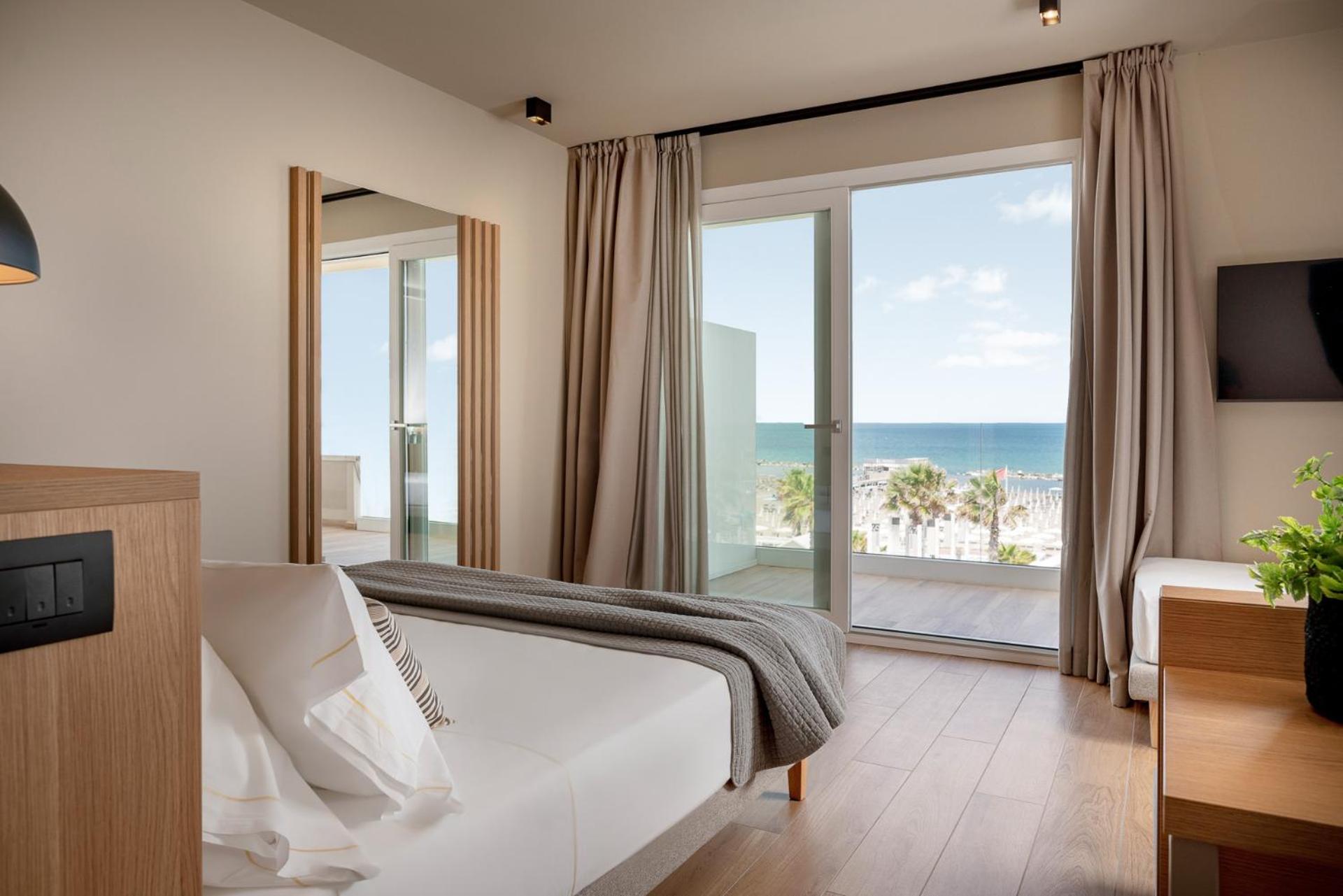 Quadruple Room with Sea View