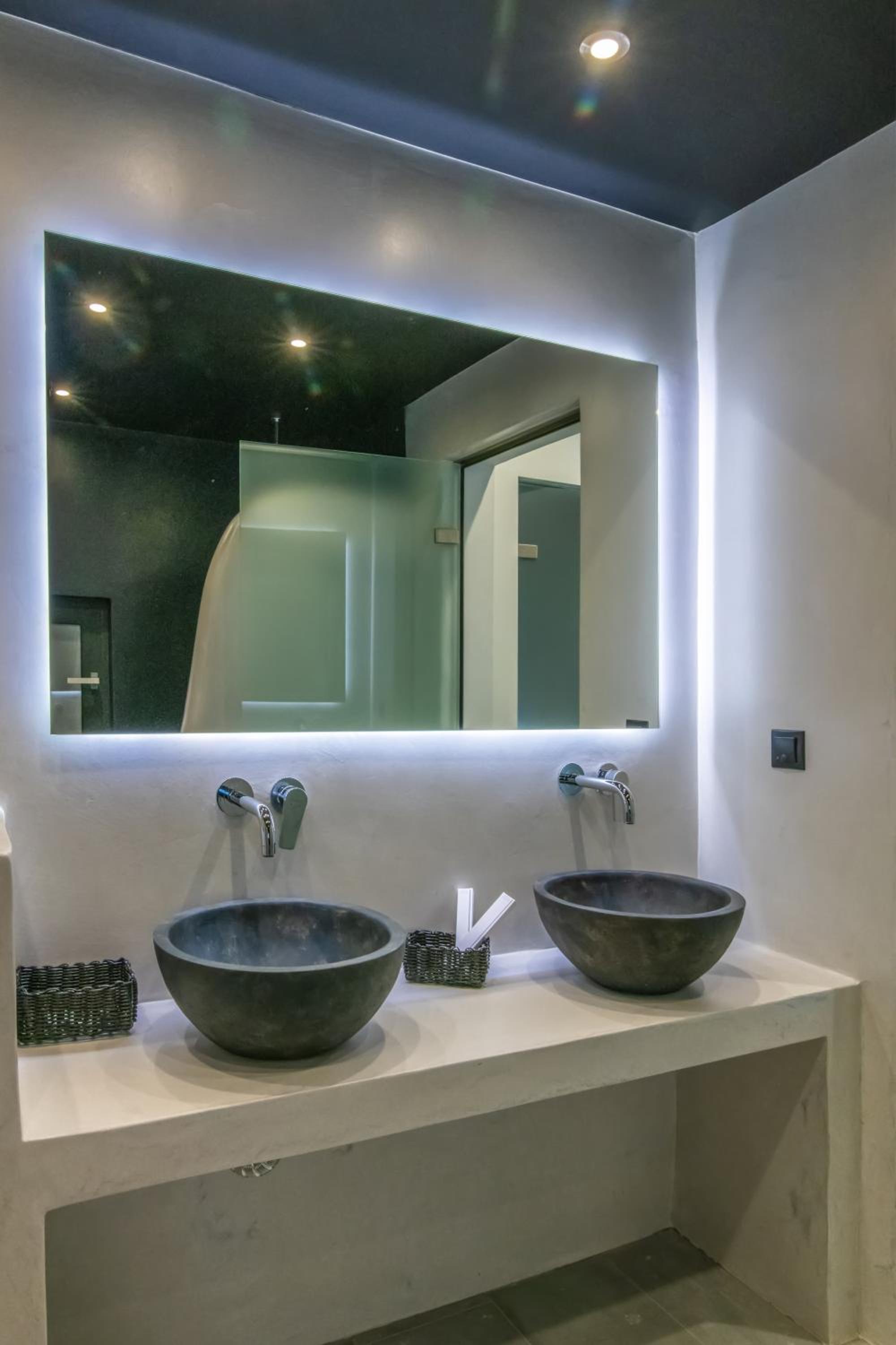 One-Bedroom Villa - Photo 11