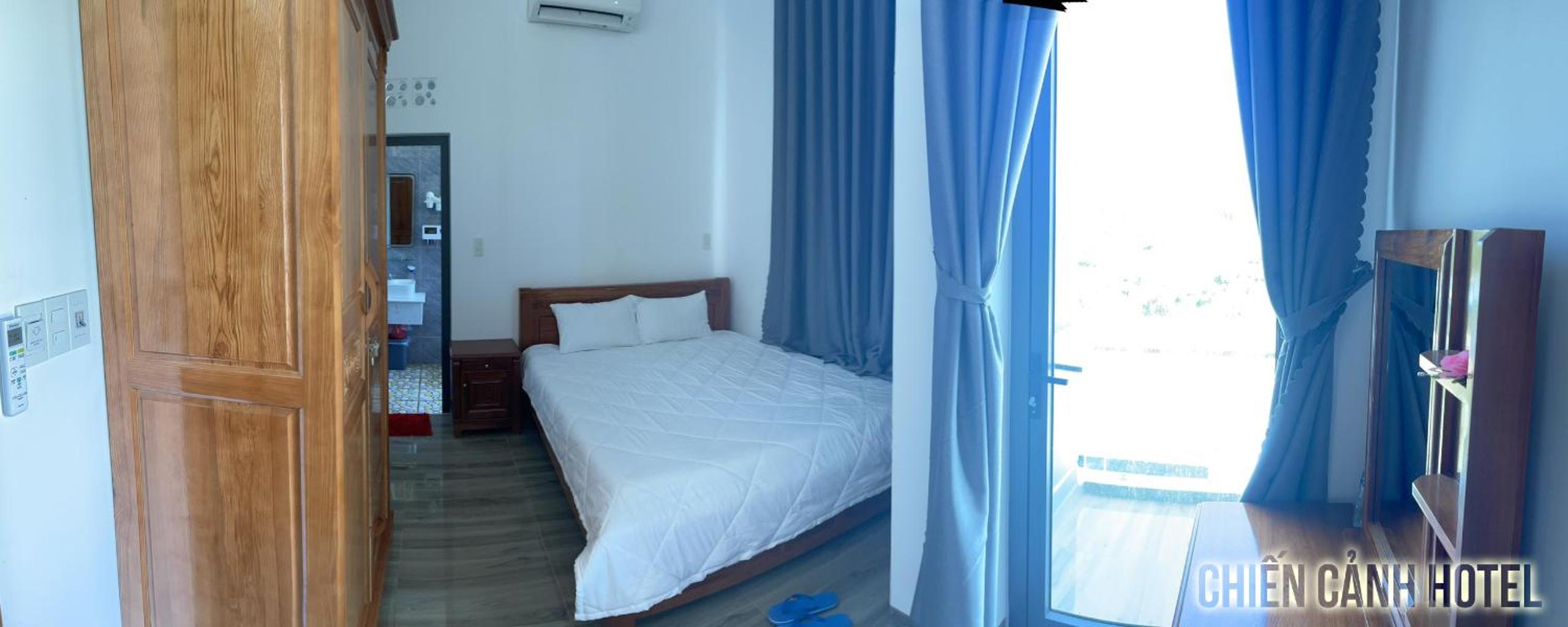 Triple Room with Private Bathroom photo 1