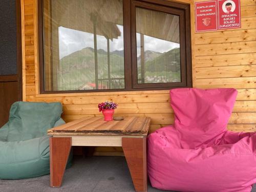 Twin Room with Mountain View