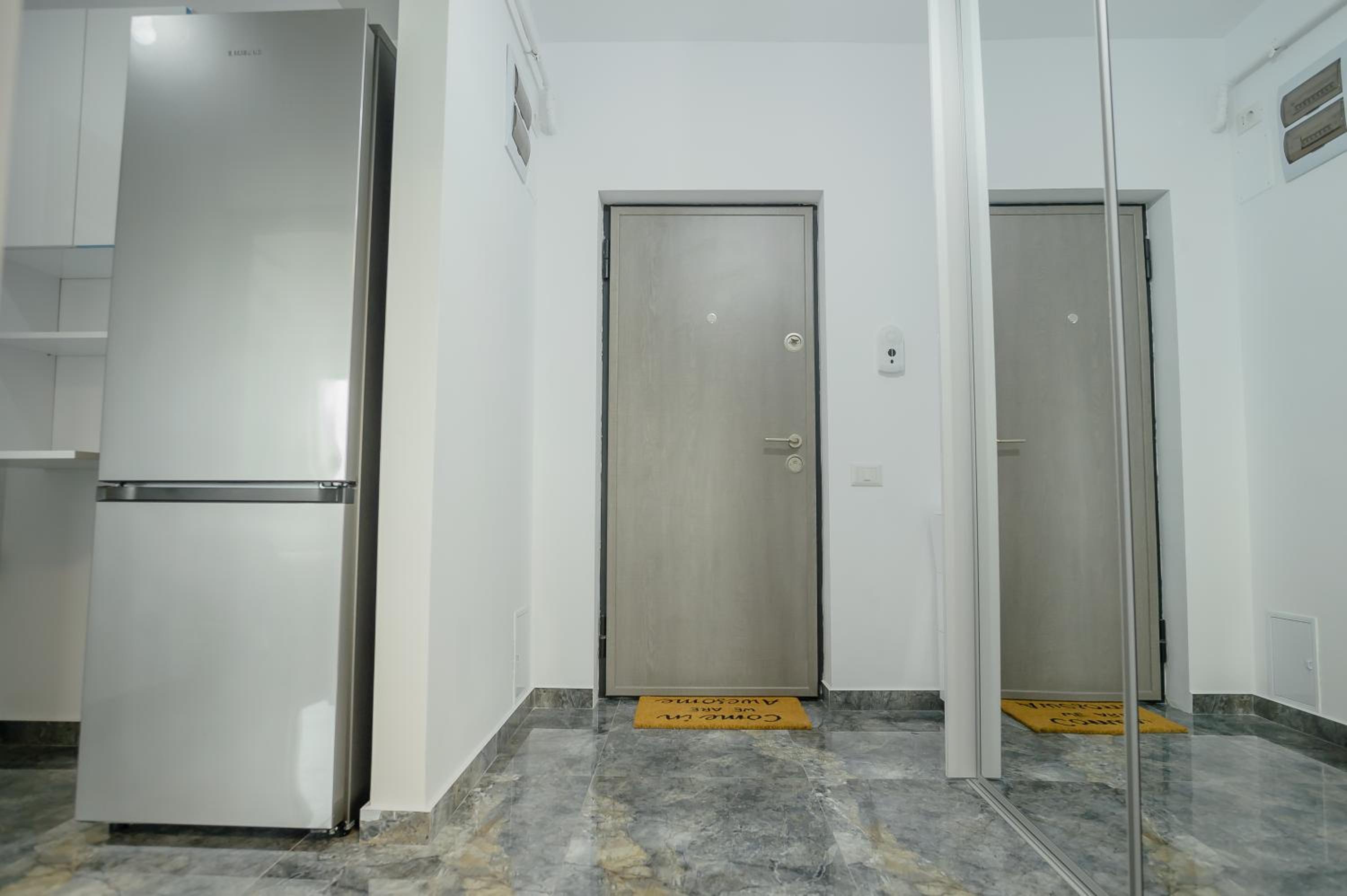 One-Bedroom Apartment - Photo 1