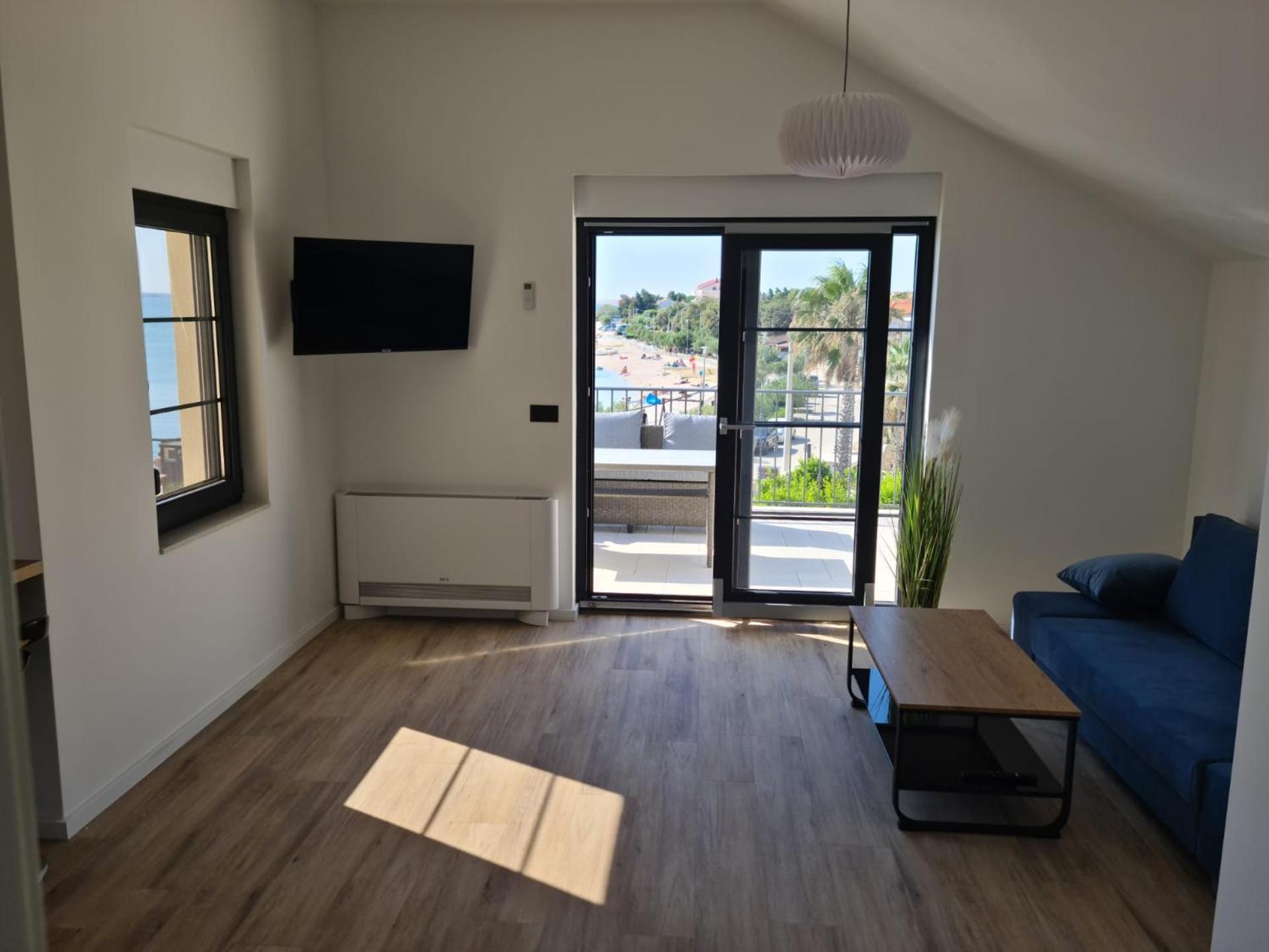 One-Bedroom Apartment photo 3