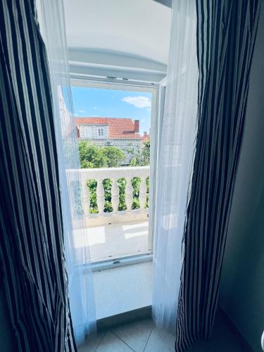 Studio with Balcony