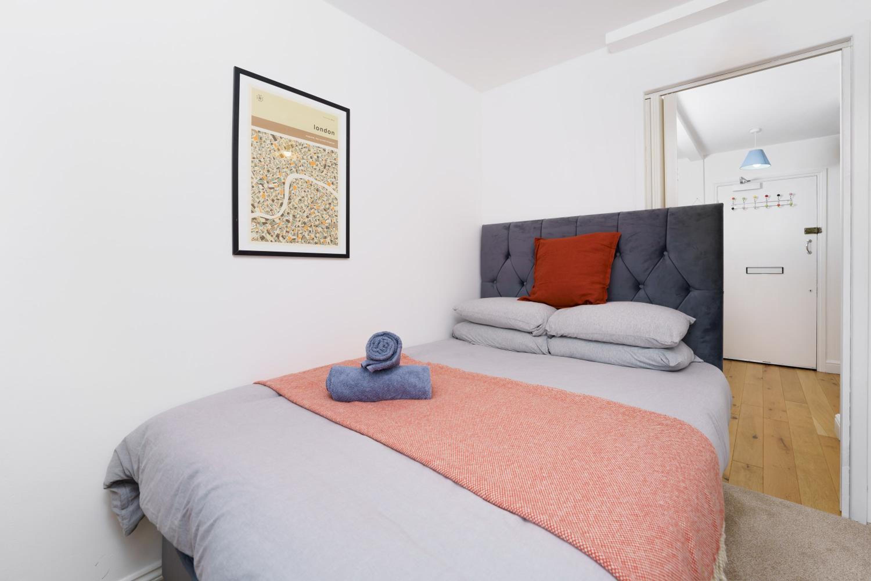 Two-Bedroom Apartment photo 3
