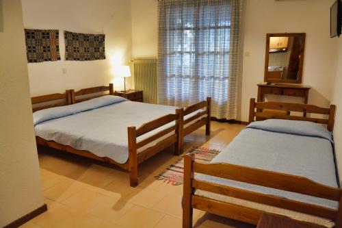 Studio (3 Adults)