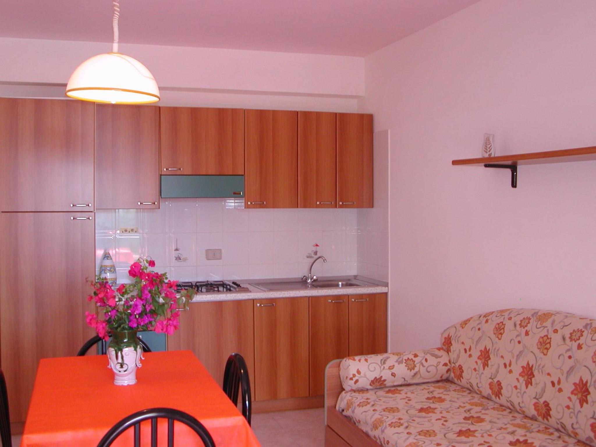 One-Bedroom Apartment with Patio (3 Adults)