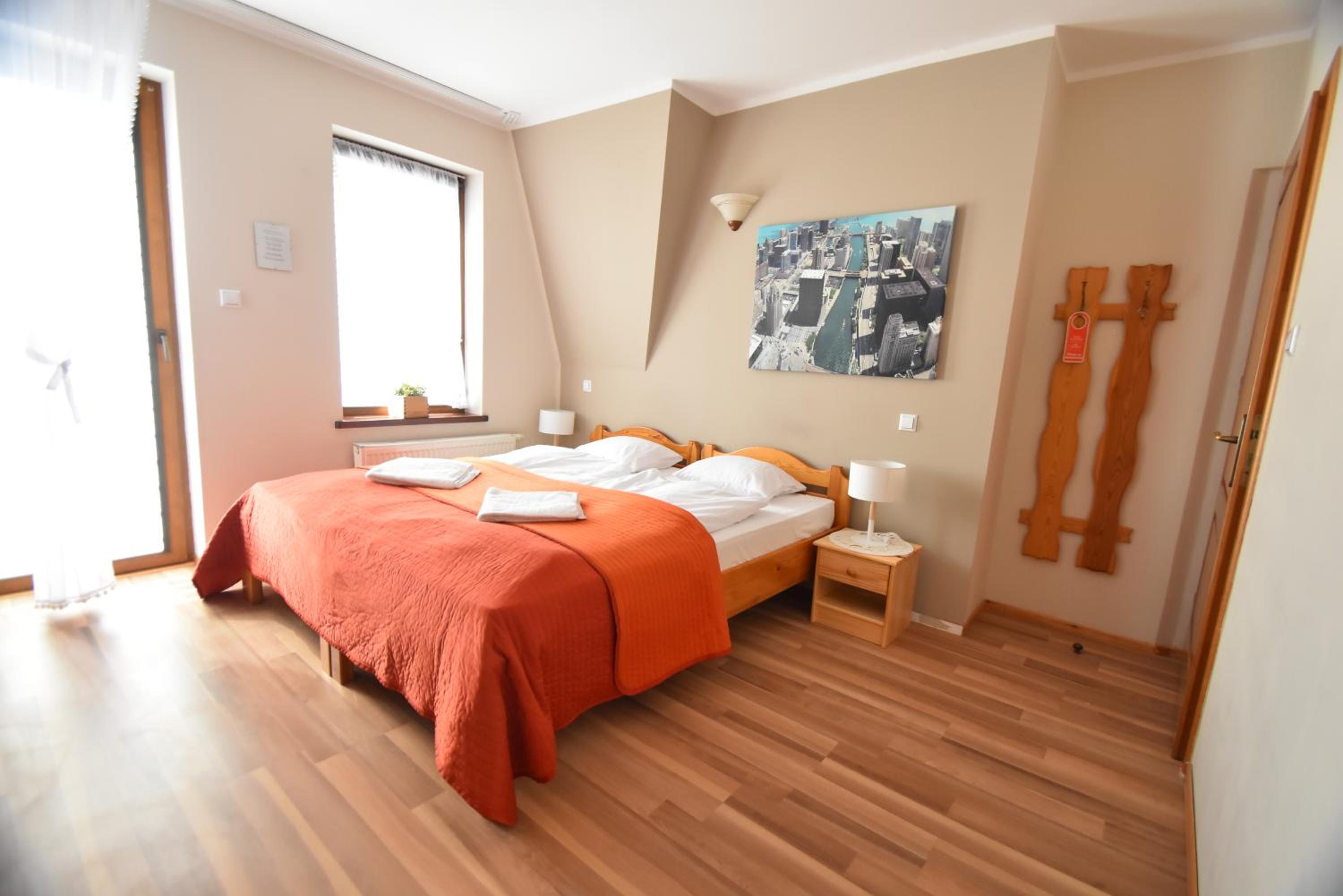 Double or Twin Room - Photo 12
