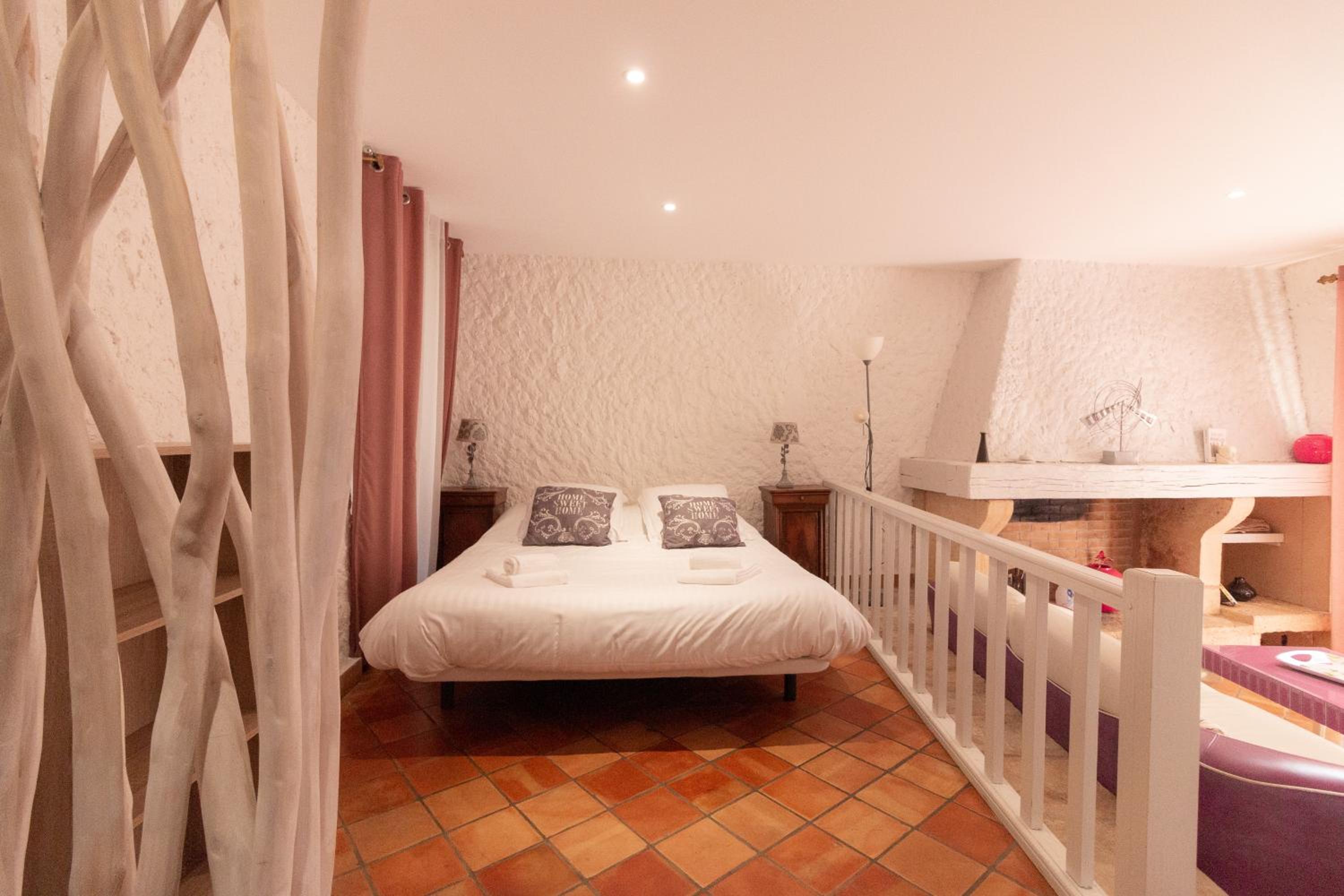 Superior Double Room - Photo 1