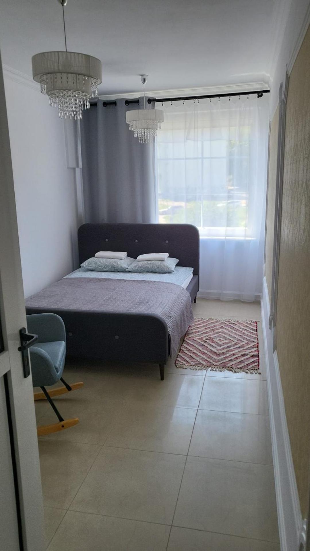 One-Bedroom Apartment photo 3