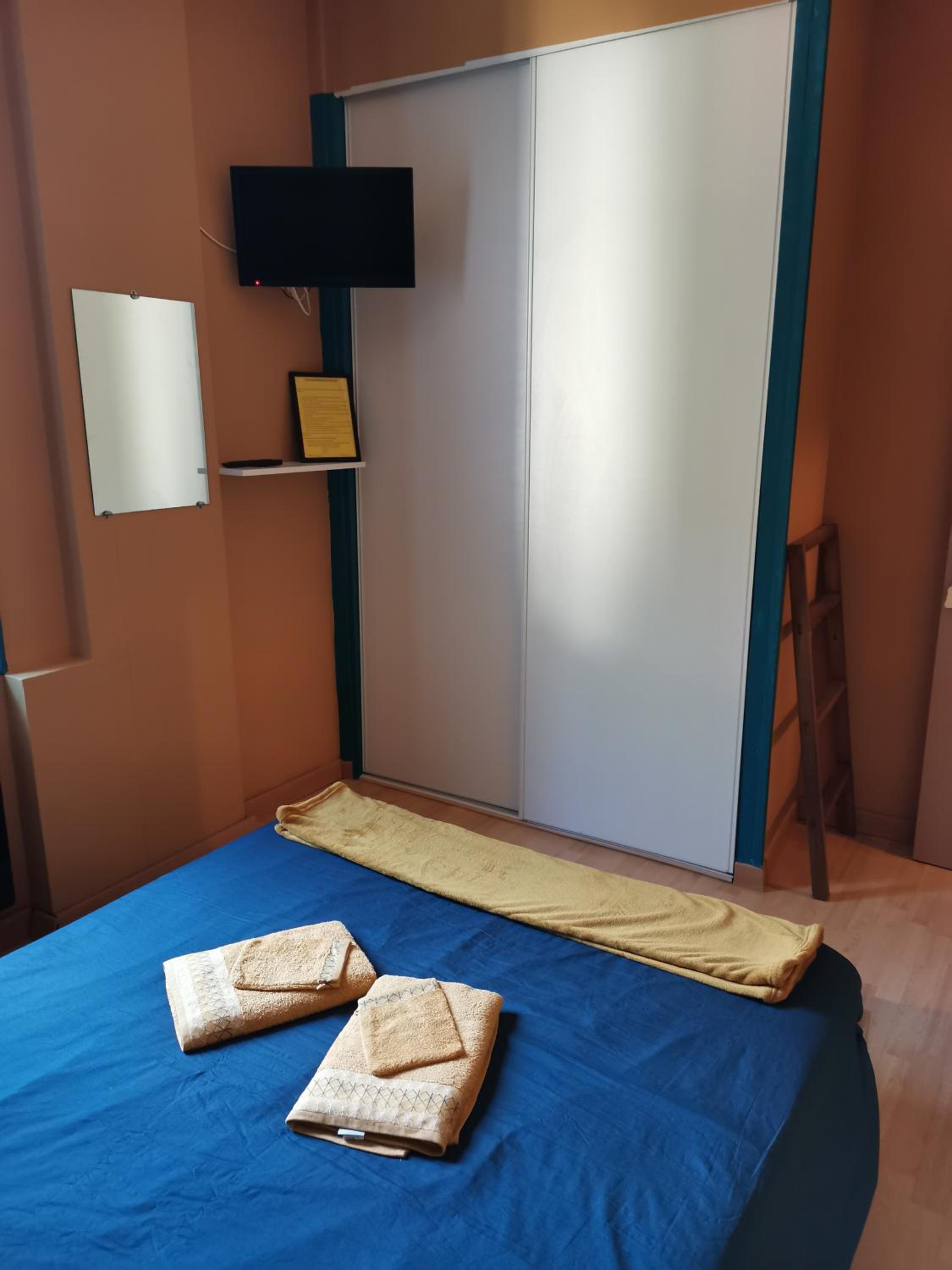 Double Room with Garden View - Photo 11