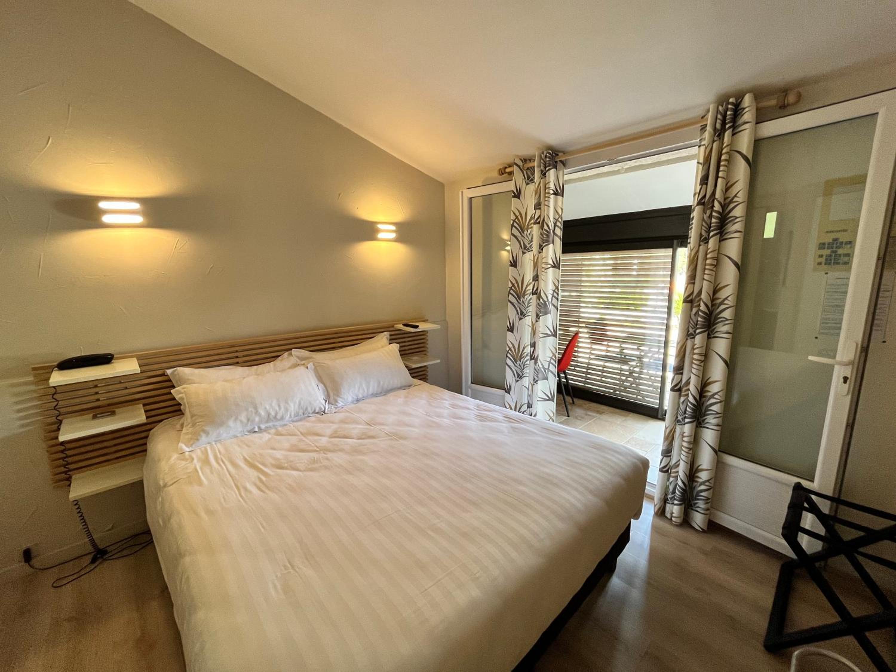 Standard Room (small room - 1 or 2 persons)