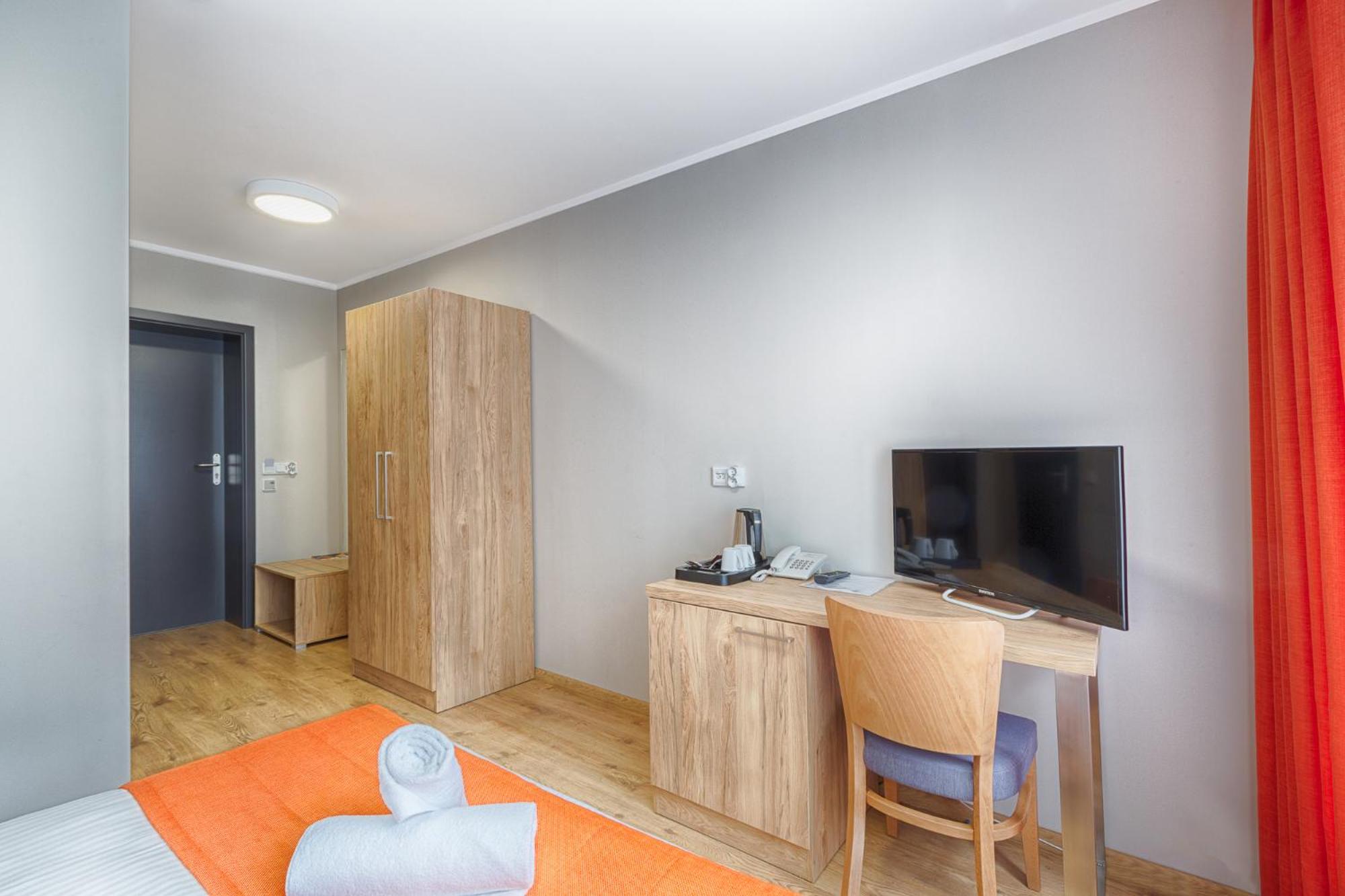 Small Double Room photo 2