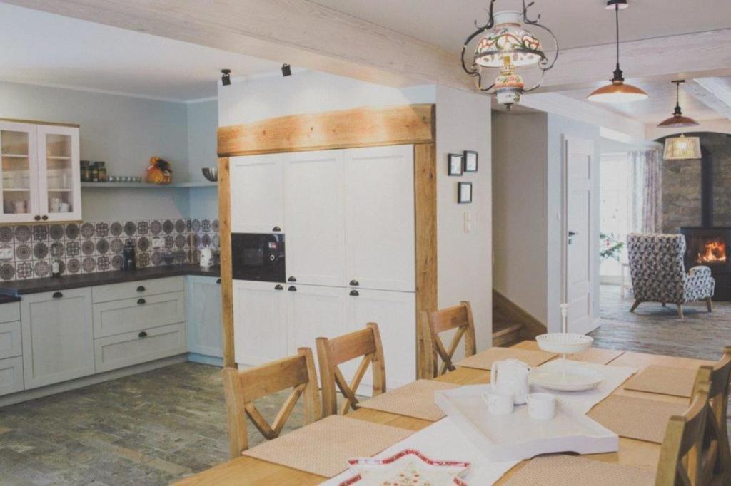 Three-Bedroom House photo 3