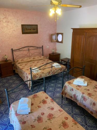 Quadruple Room with Terrace