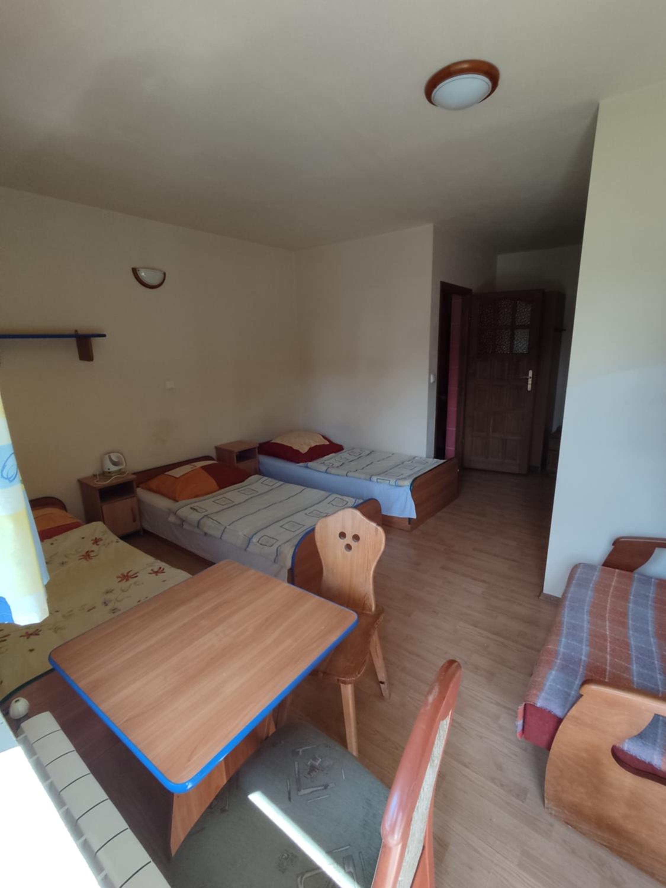 Triple Room with Private Bathroom - Photo 2