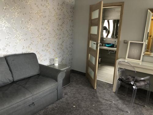 Standard Twin Room with Sofa photo 2