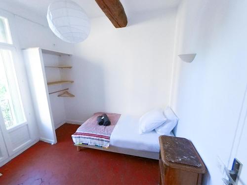 Single Room with Shared Bathroom