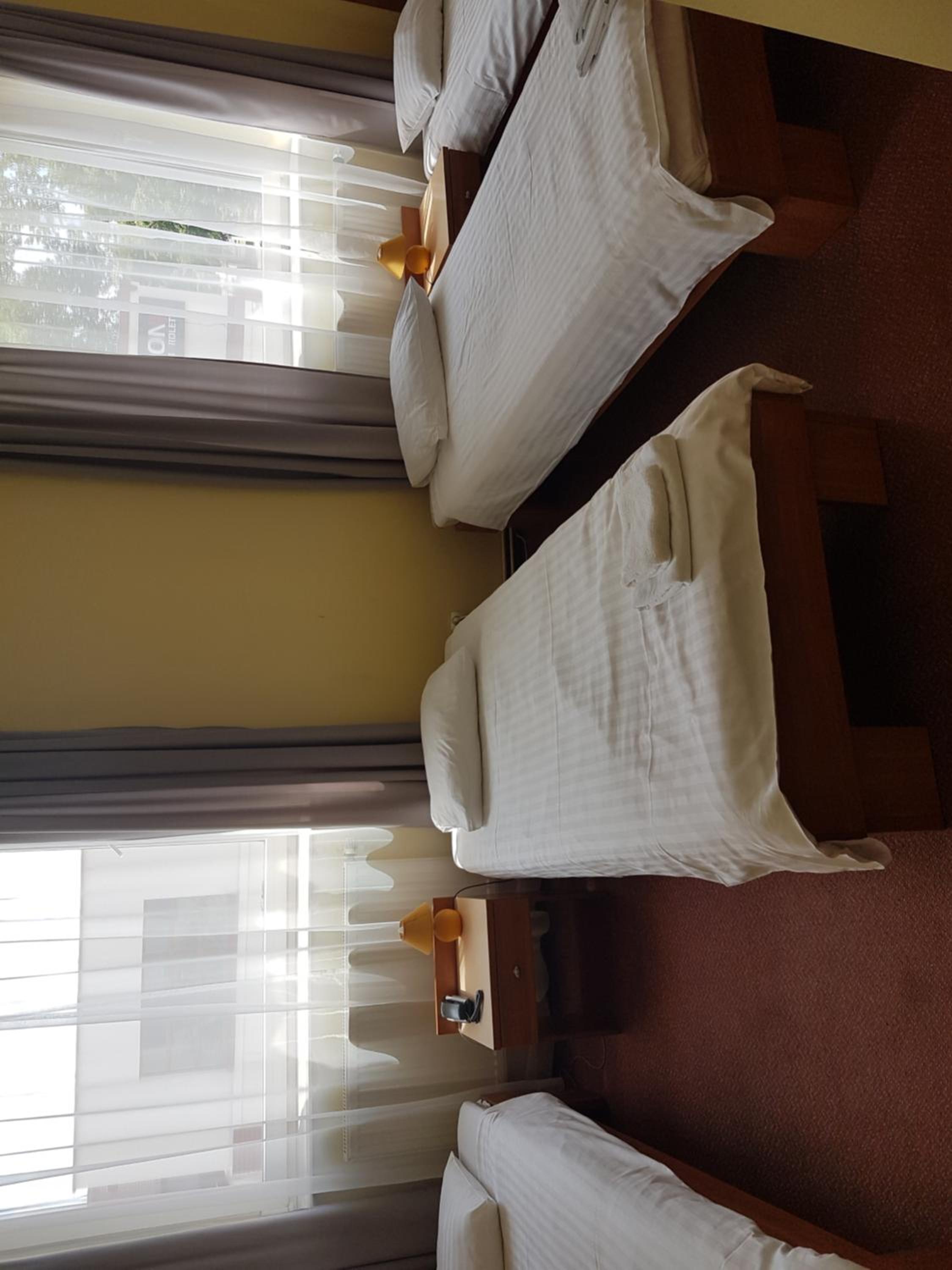 Quadruple Room with Bathroom photo 3
