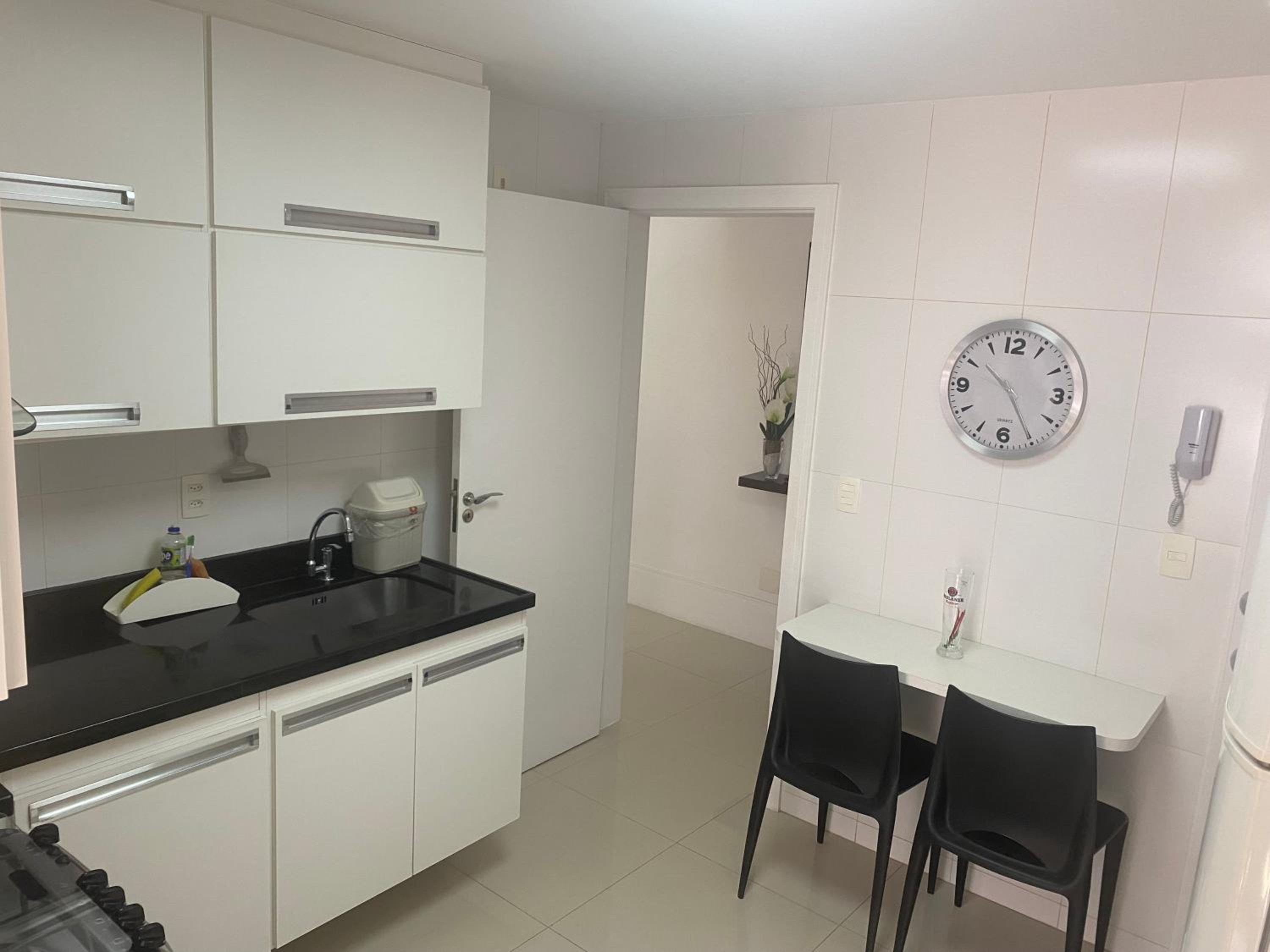 Three-Bedroom Apartment photo 2