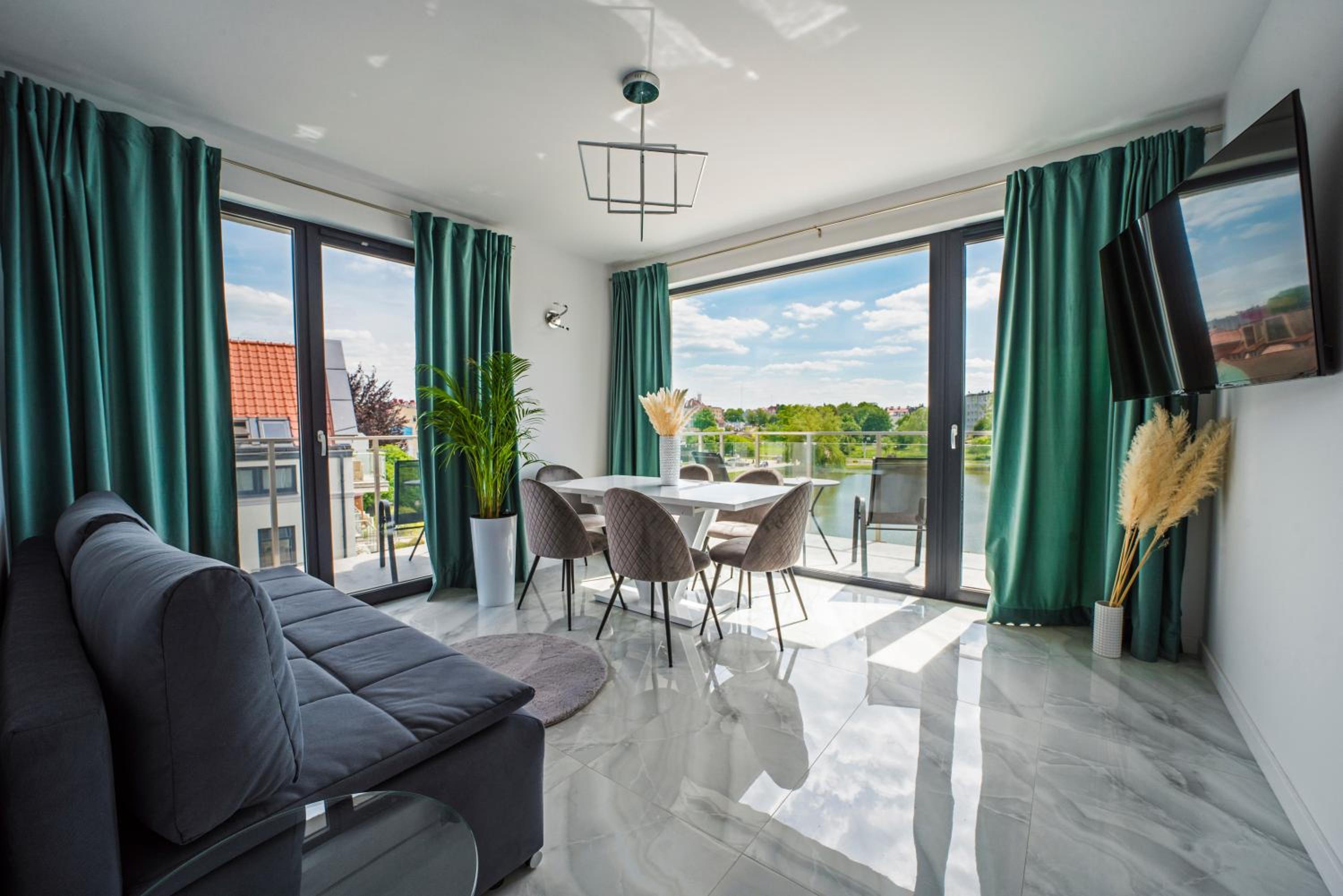 Apartment with Lake View photo 1