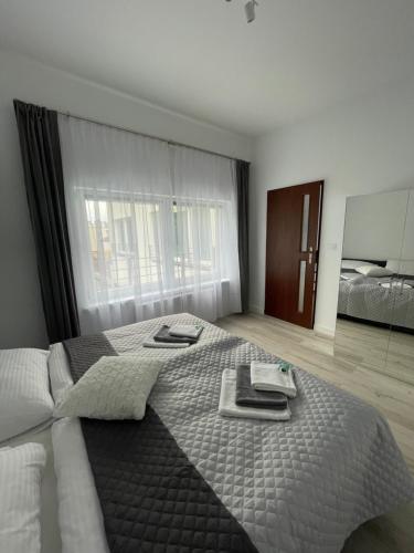 Two-Bedroom Apartment - Photo 3
