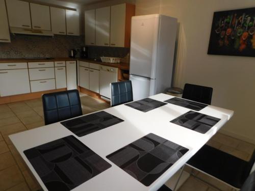 Apartment - Ground Floor photo 3