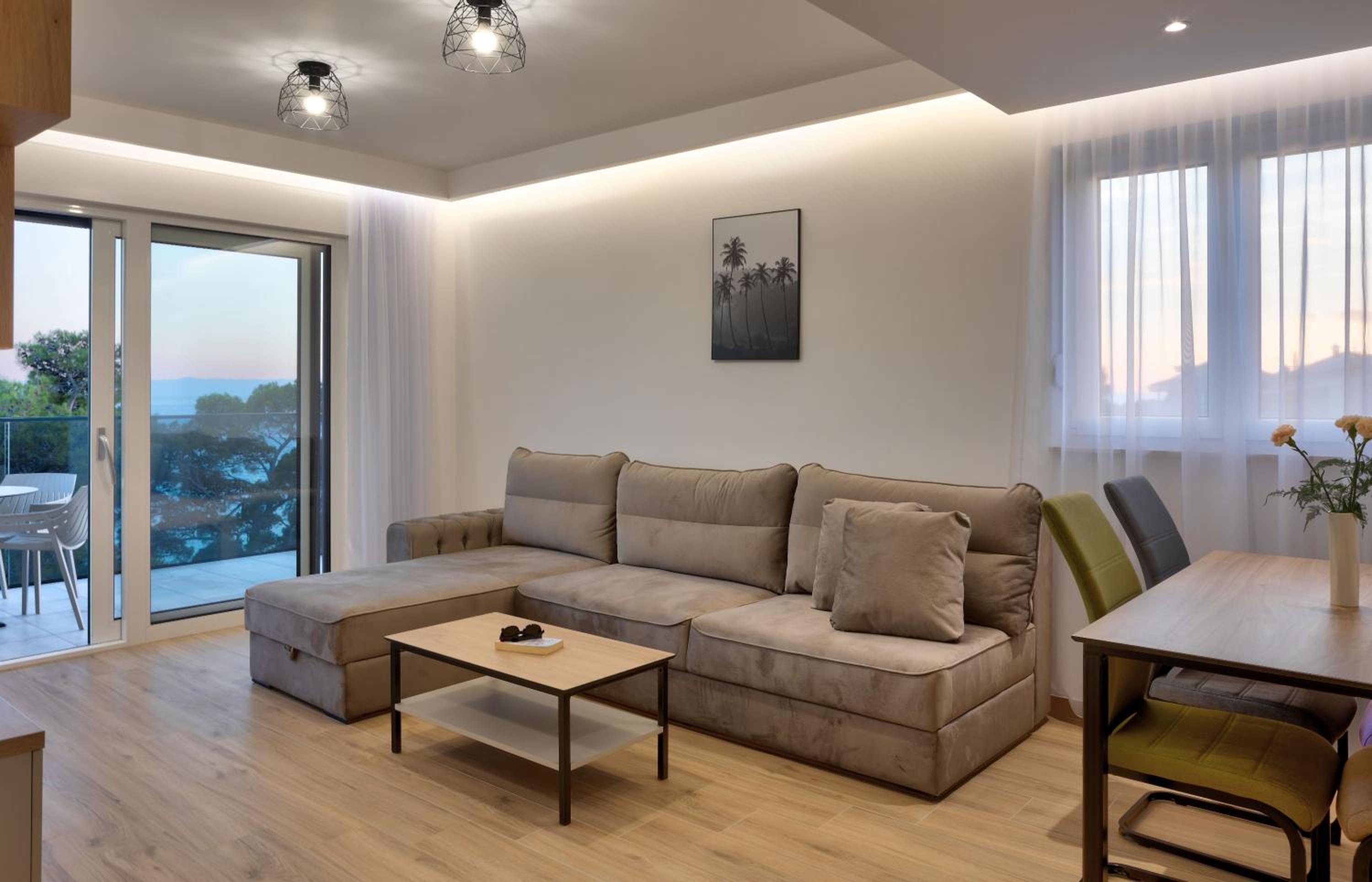 Apartment with Sea View - Photo 14