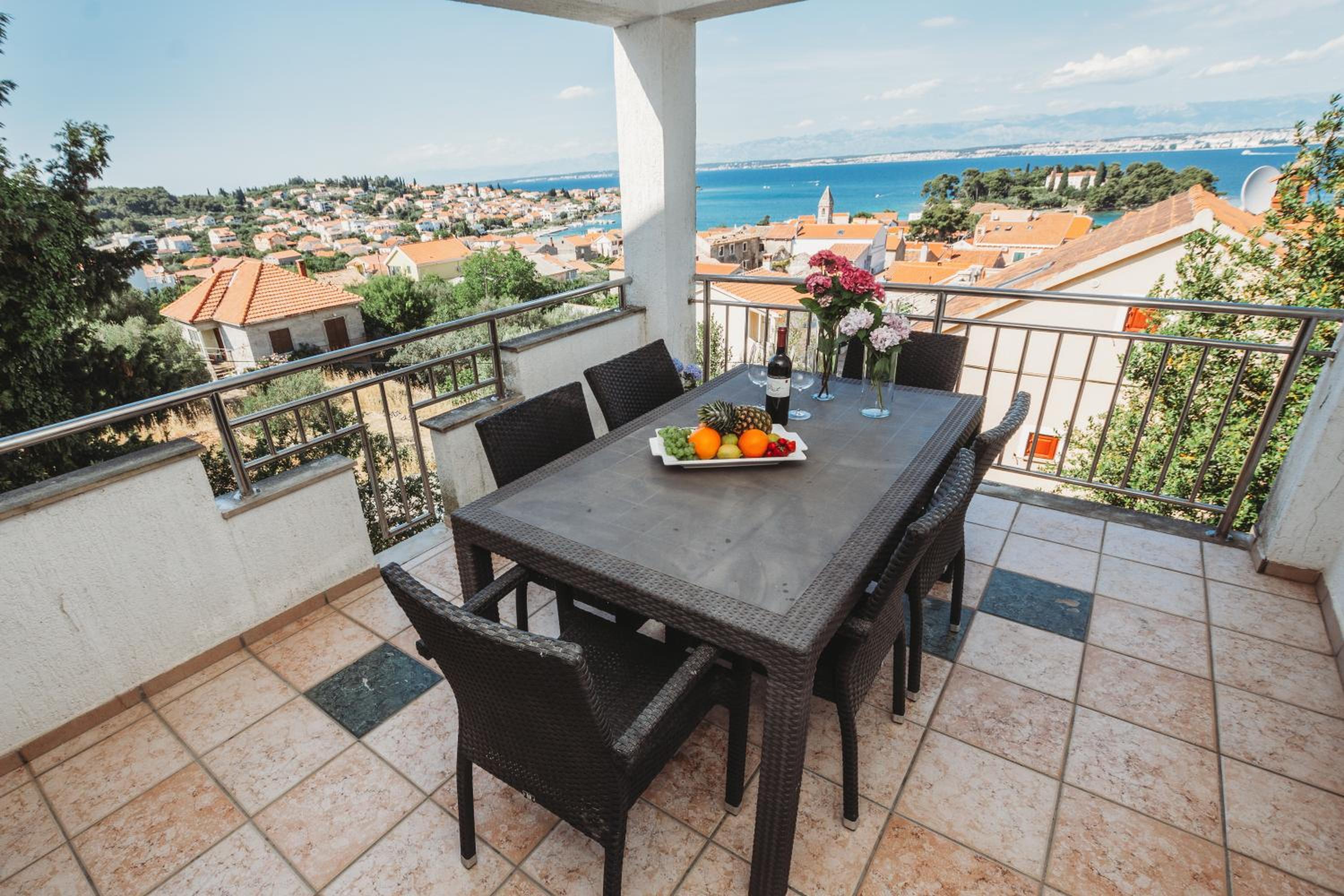 Apartment with Sea View photo 2