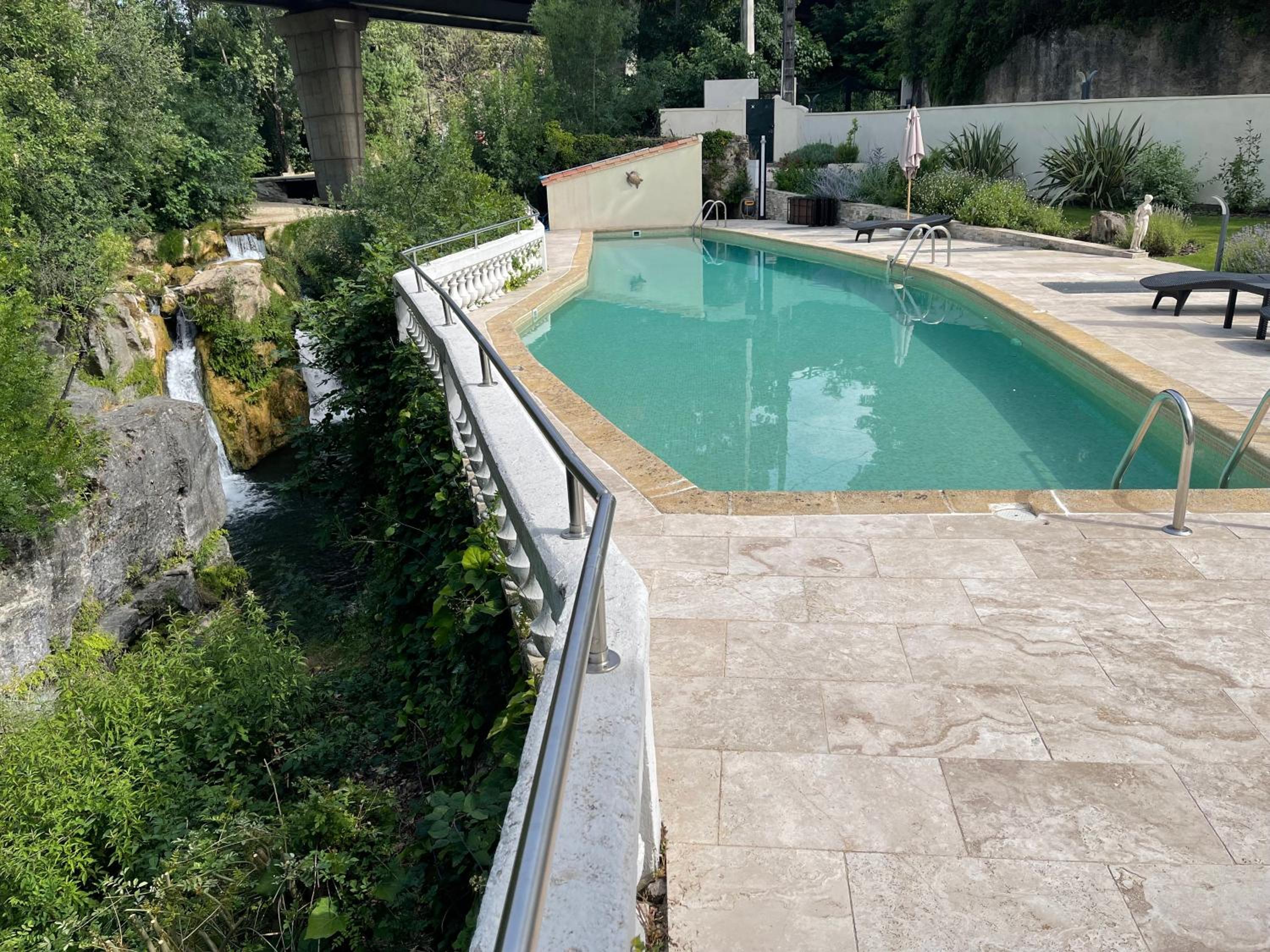 Studio with Pool View - Photo 25