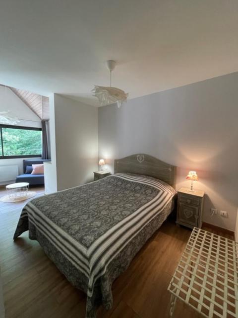 Family Room - Photo 2