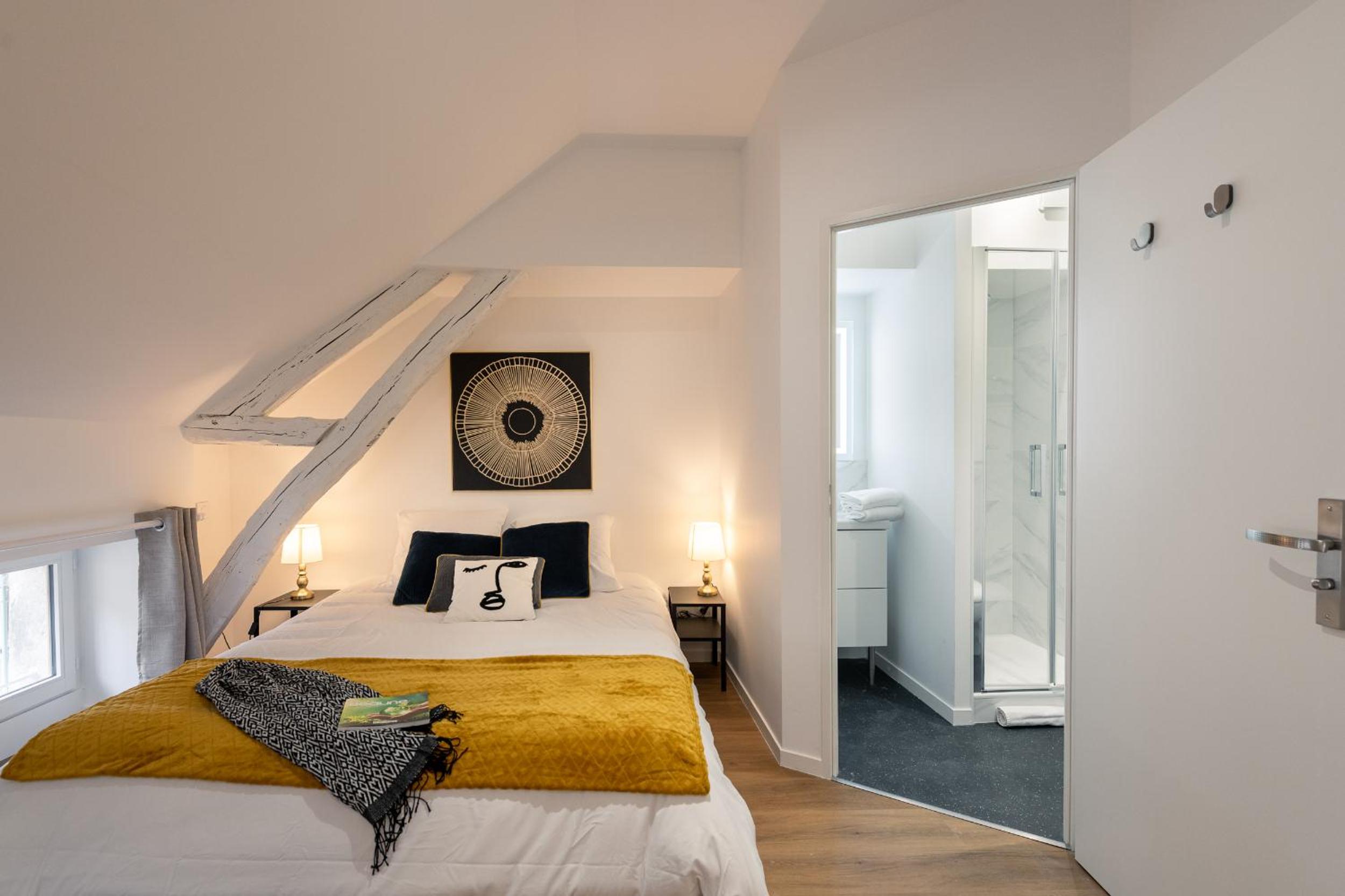 Apartment - Photo 1