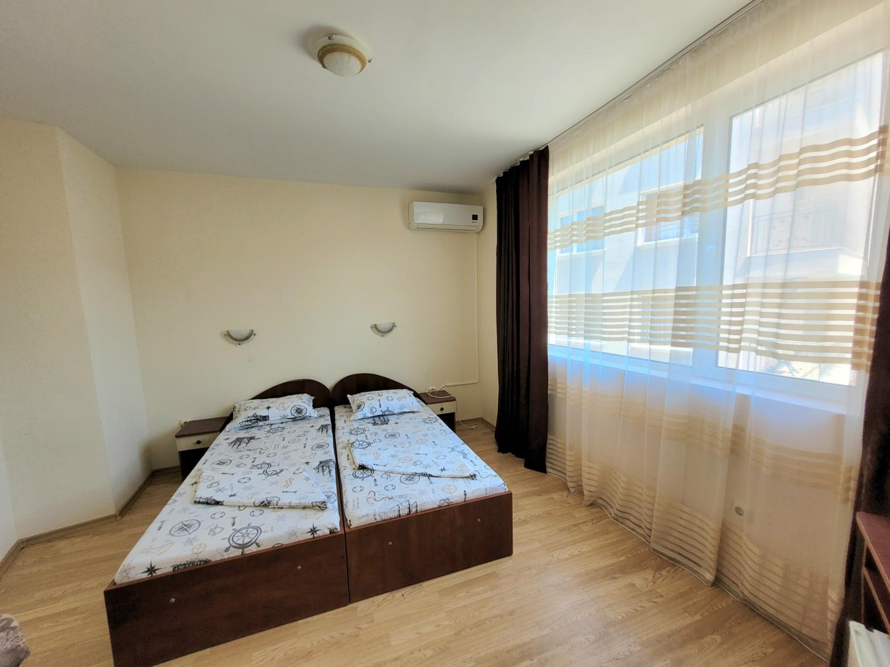 Double Room - Photo 6