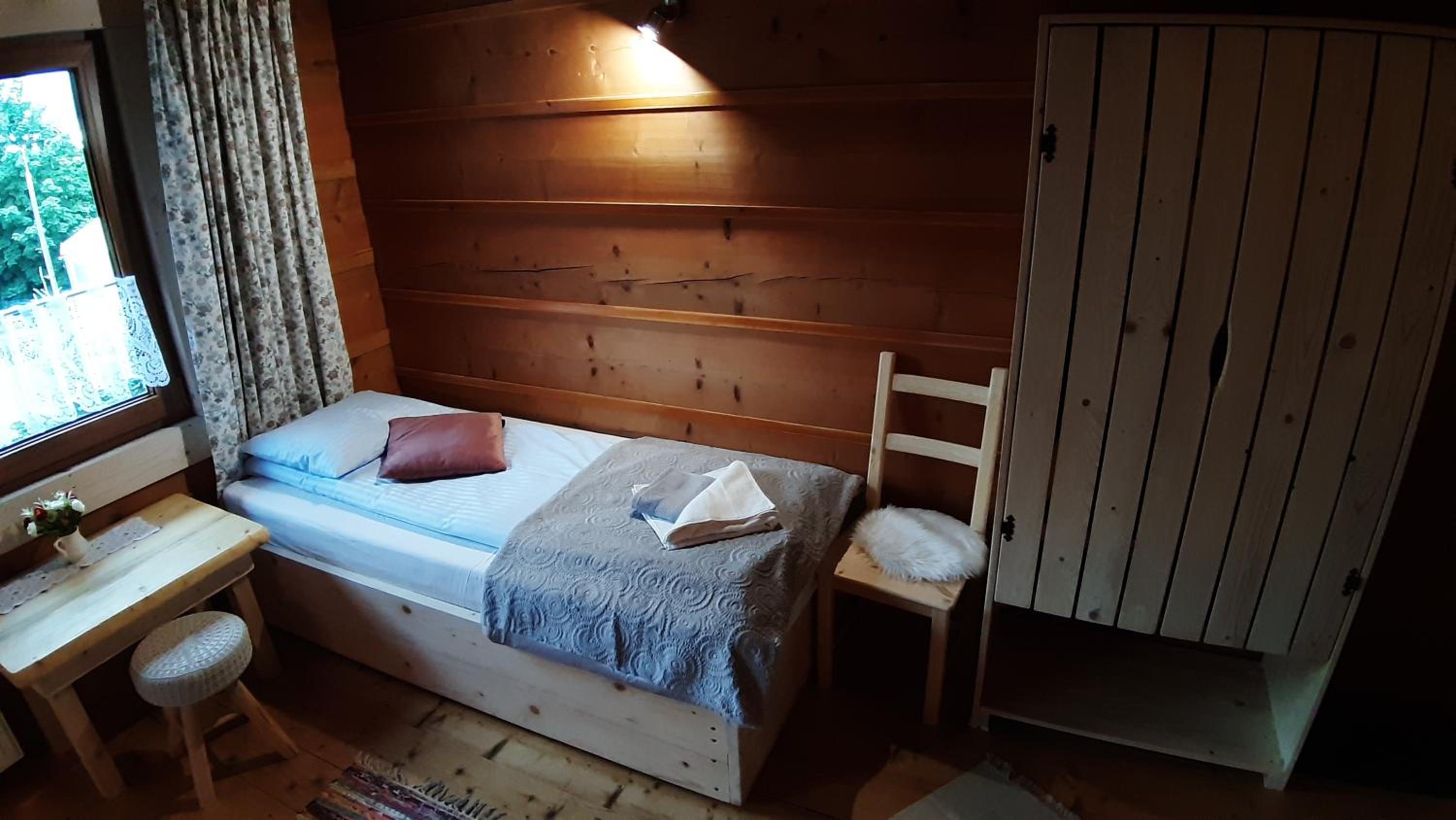 Triple Room with Private Bathroom photo 2