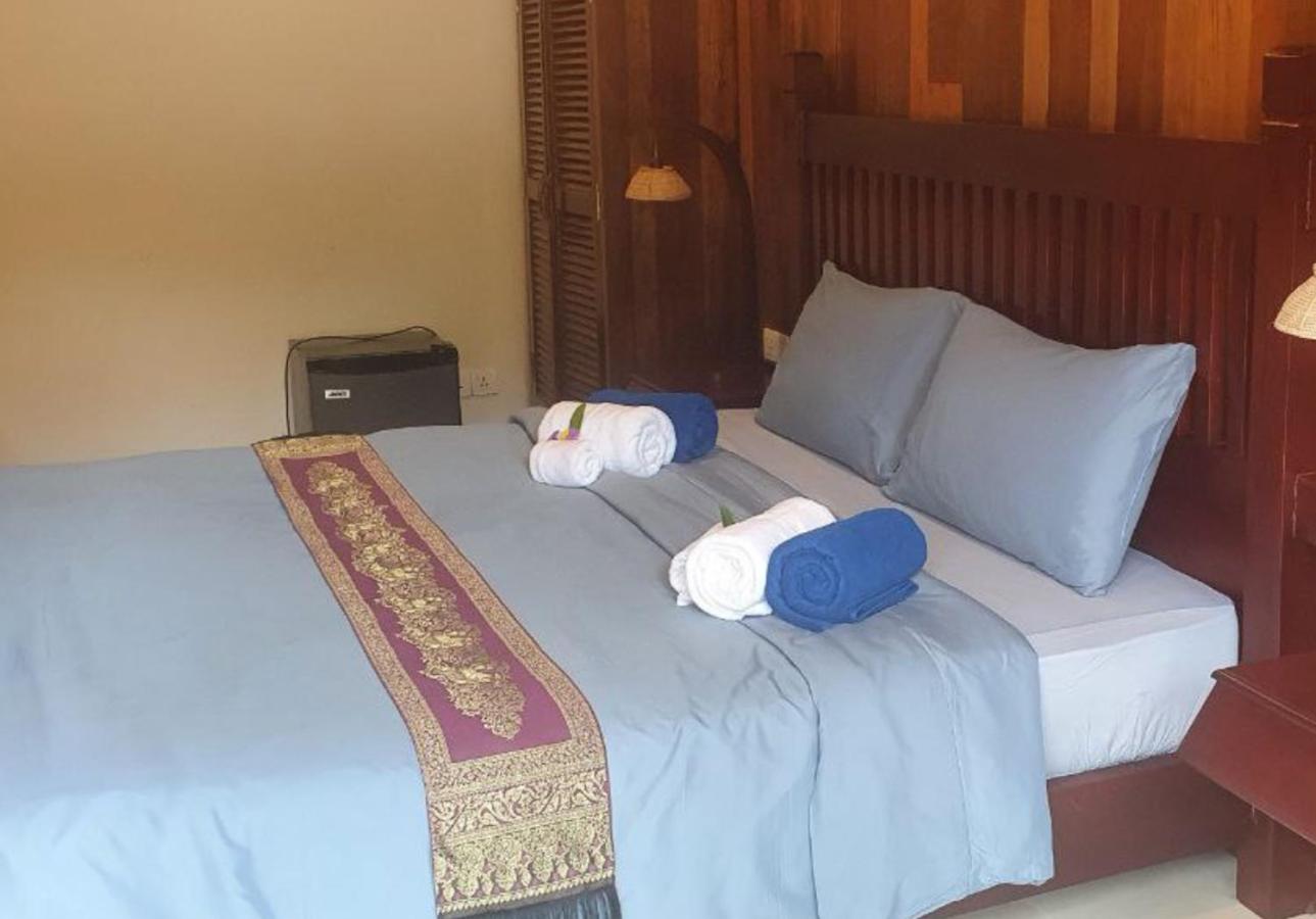 Junior Suite with Pool View