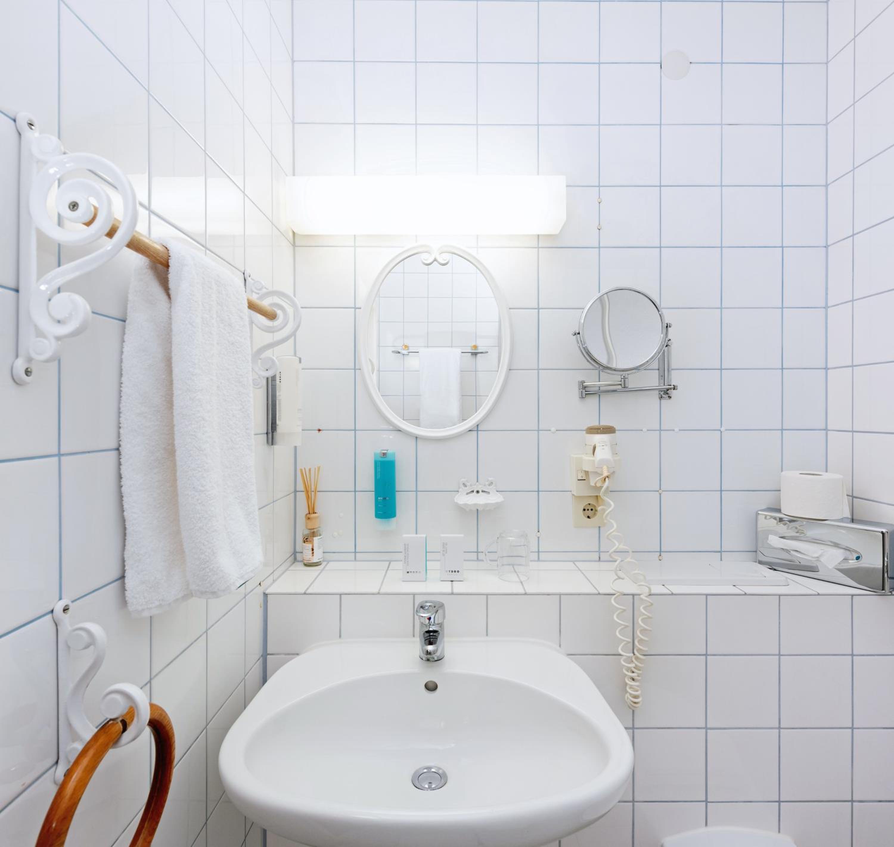 Single Room photo 3