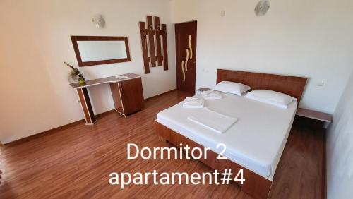King Suite with Balcony photo 3