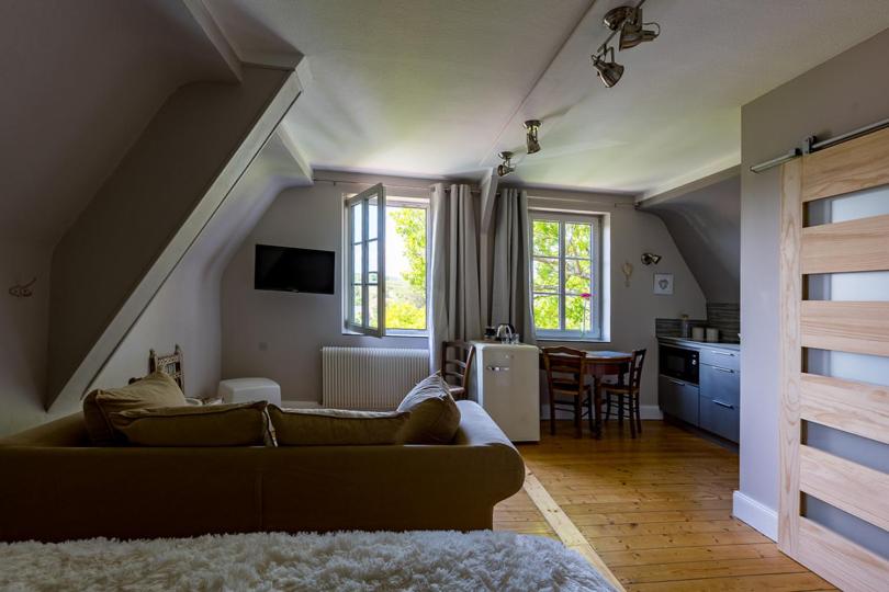 King Studio with Sofa Bed - Photo 2