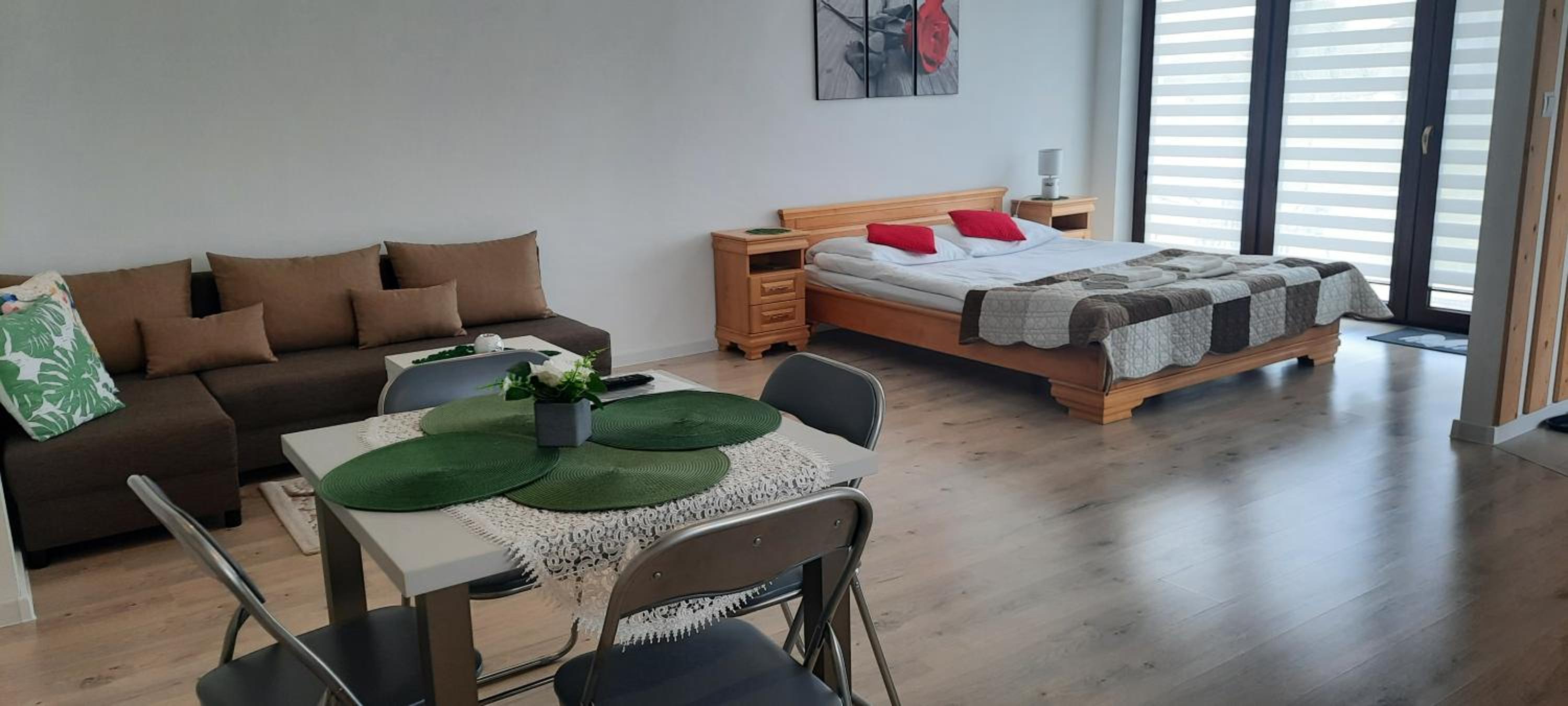 Studio Apartment - Photo 8