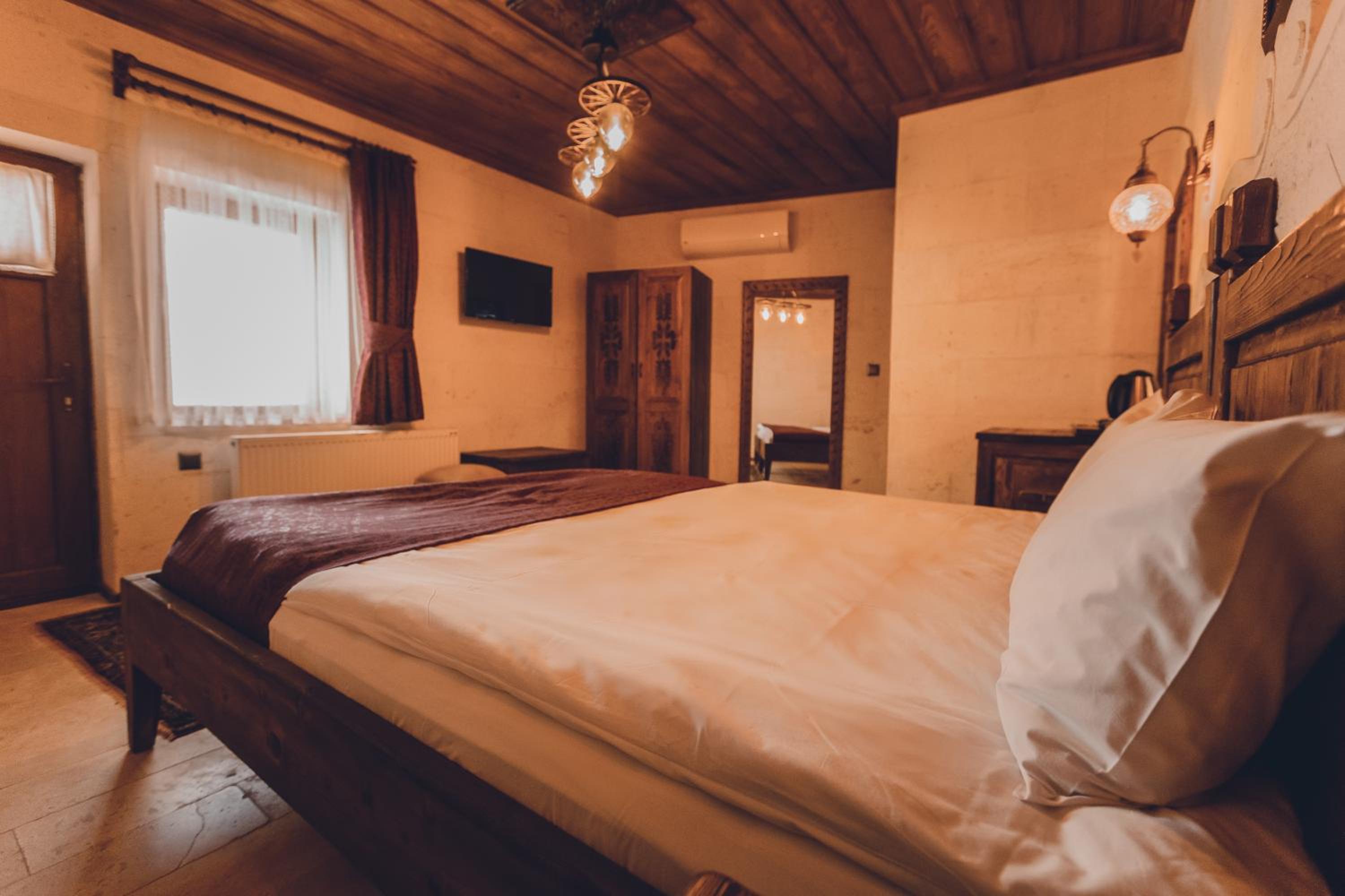 Double or Twin Room with Balcony photo 1