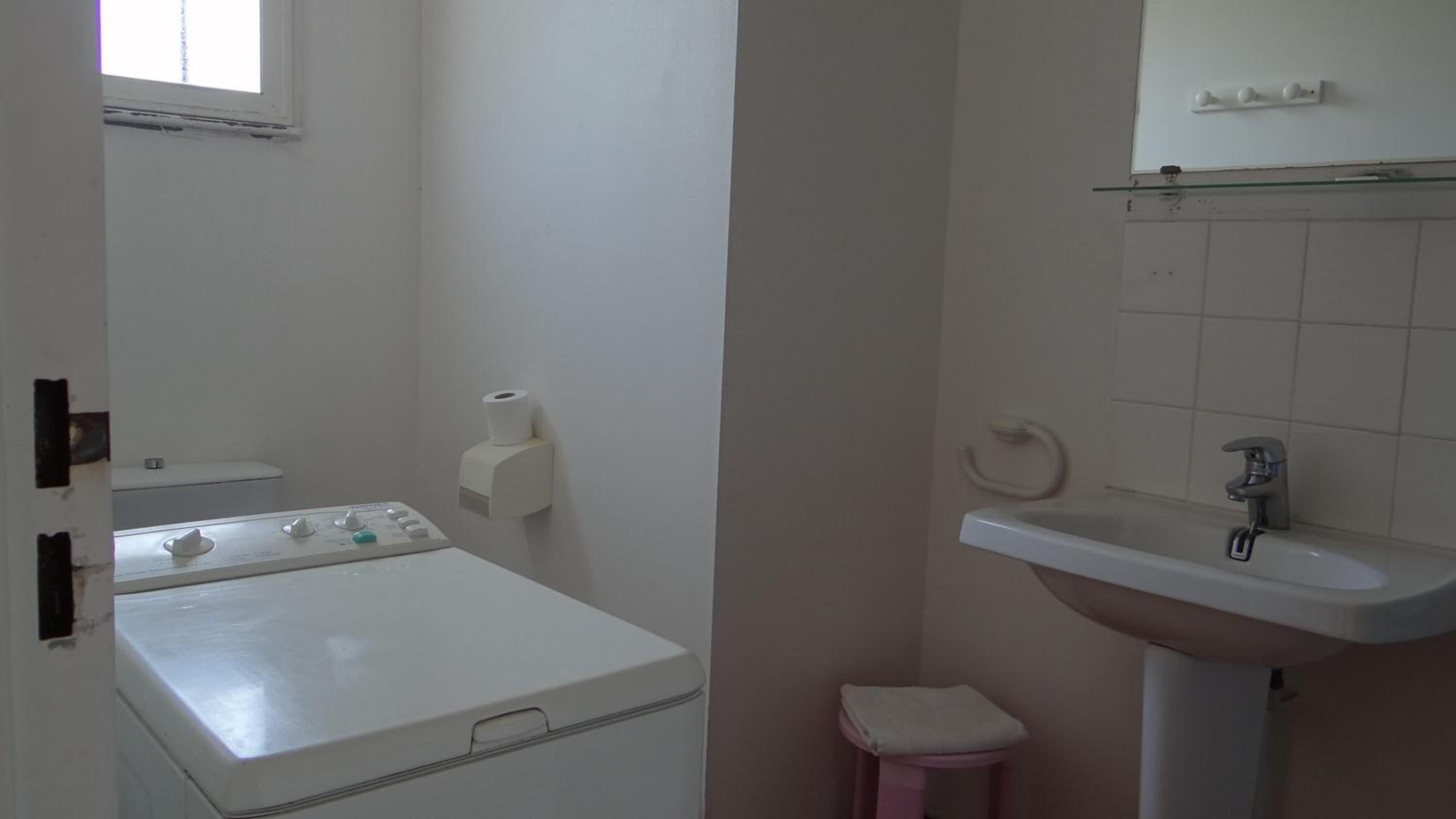 One-Bedroom Apartment (4 Adults) photo 2